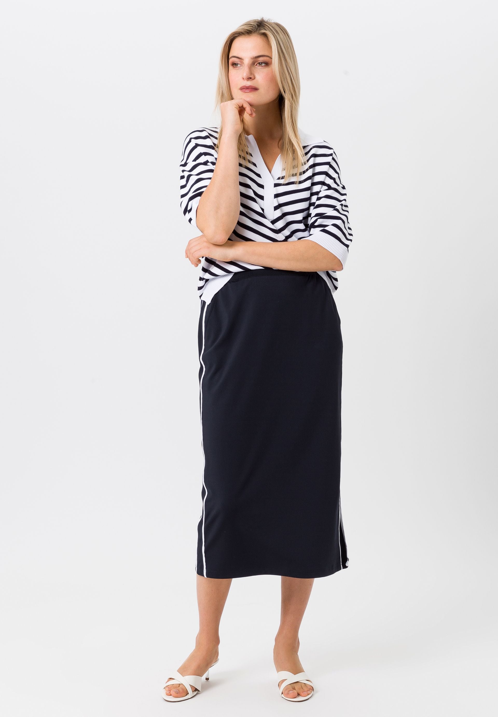 TUZZI NAVY SKIRT 414202 125