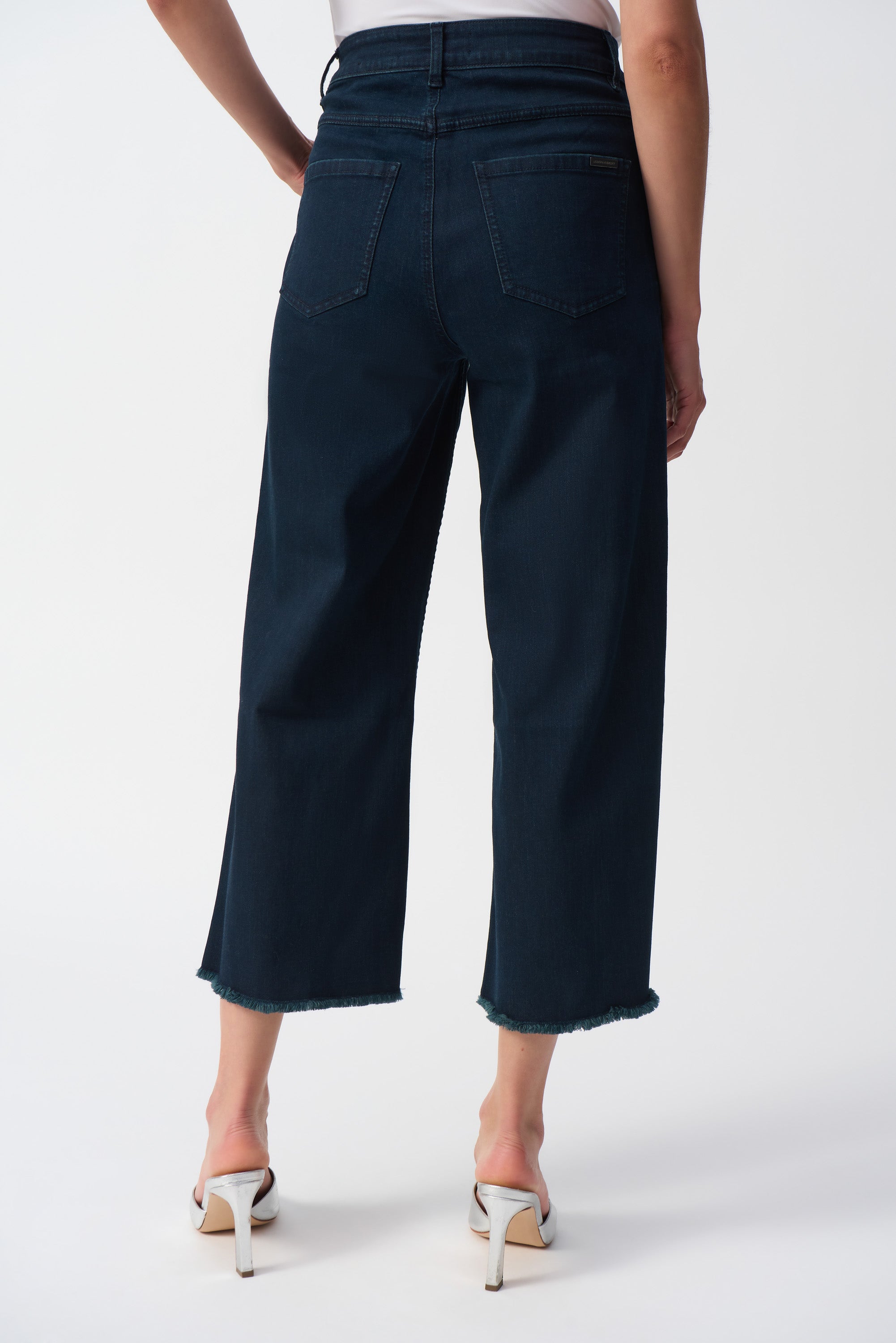 JOSEPH RIBKOFF EMBELLISHED CULOTTES JEANS 241903F258-3302-225
