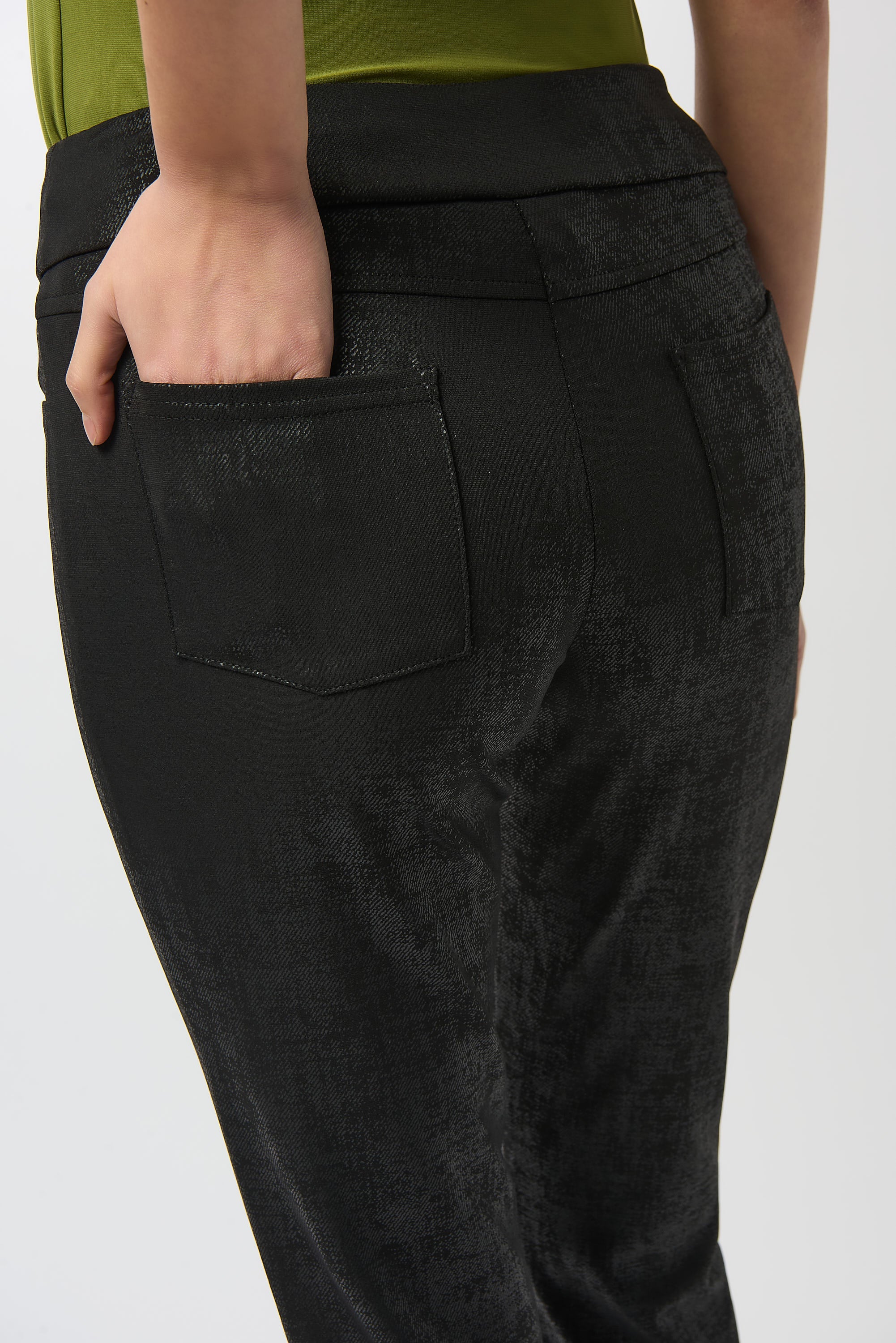 JOSEPH RIBKOFF BLACK PANT 253000-11 225