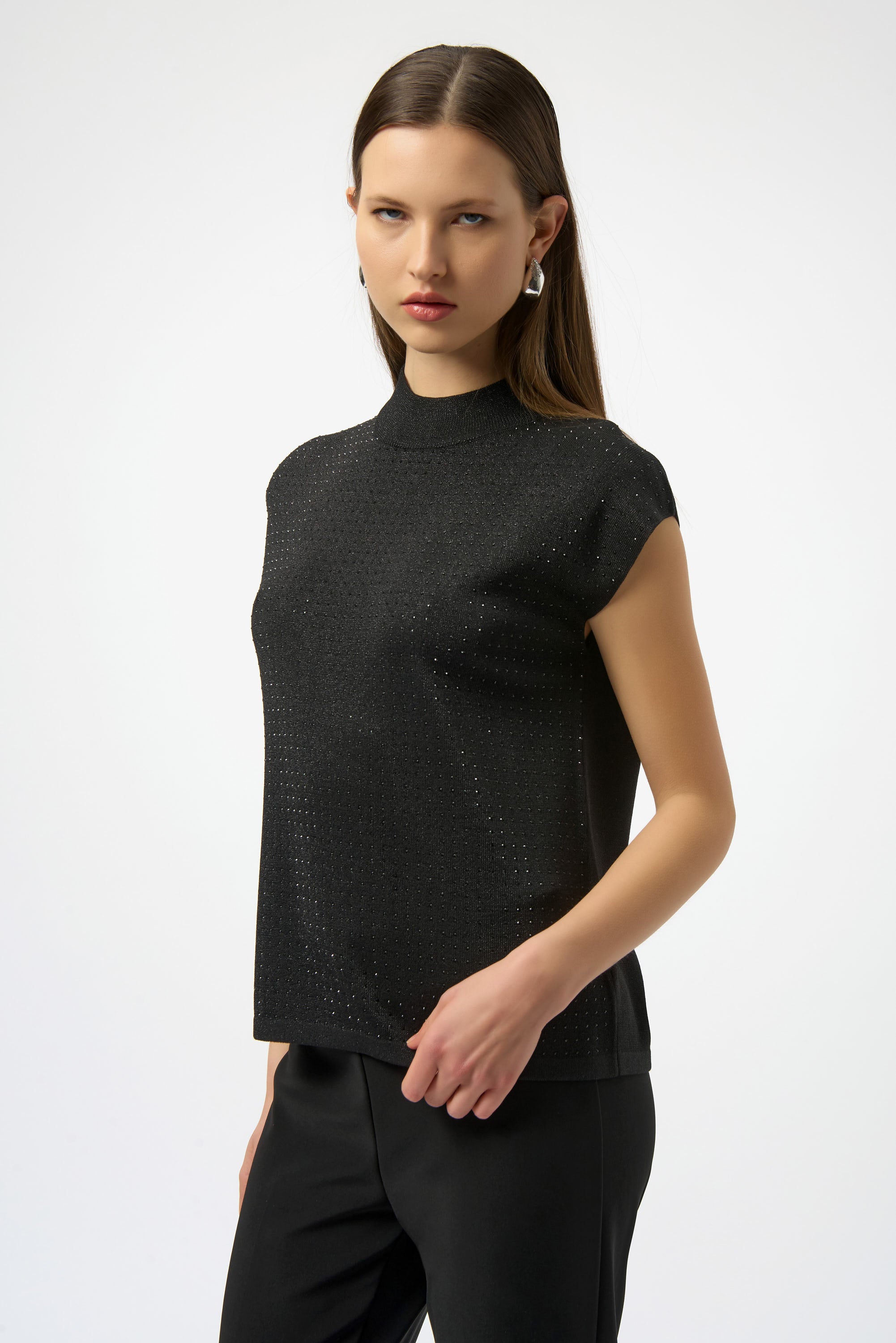 JOSEPH RIBKOFF BLACK KNIT TOP 254935-278-225