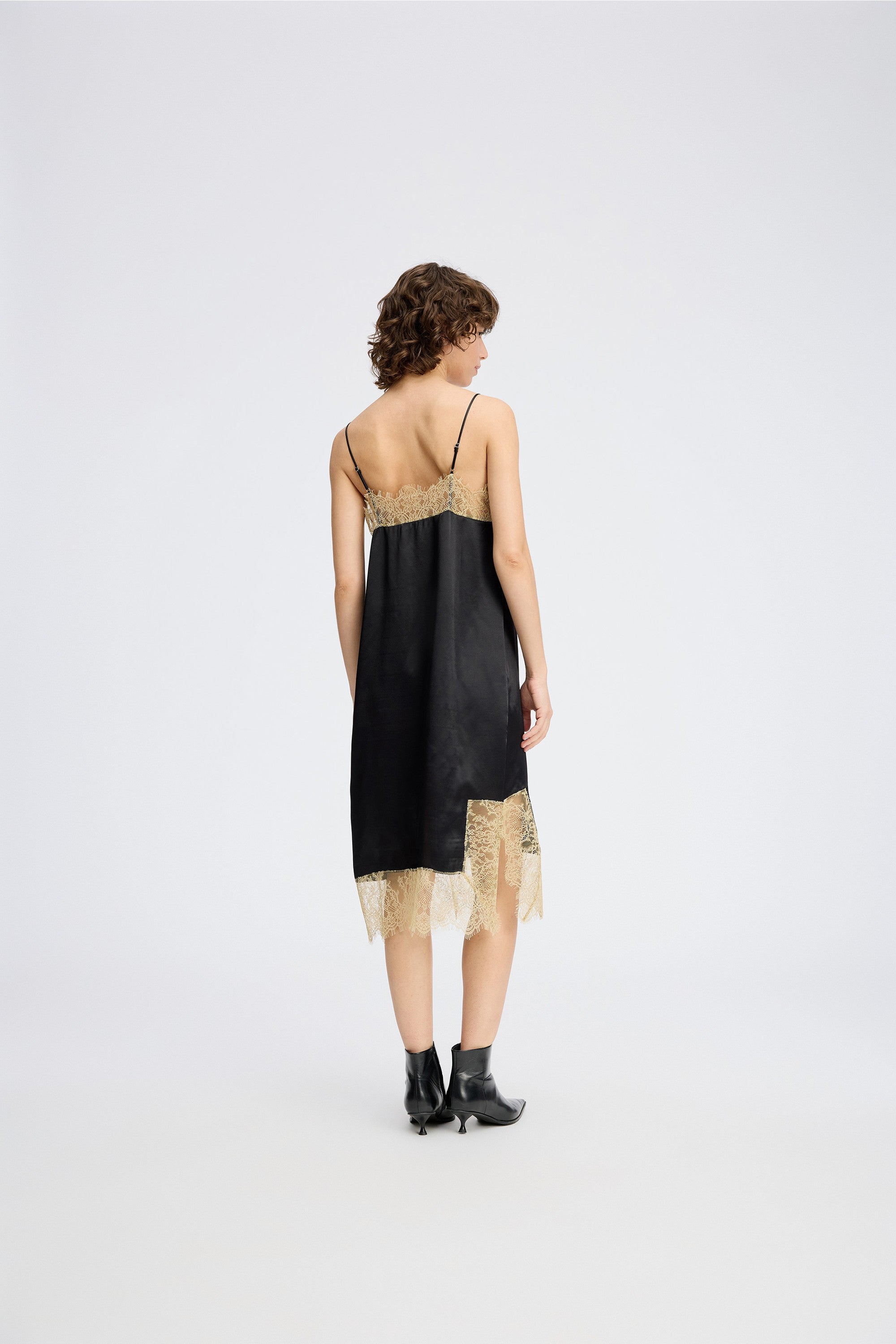 MUNTHE ROCCO SLIP BLACK DRESS 126