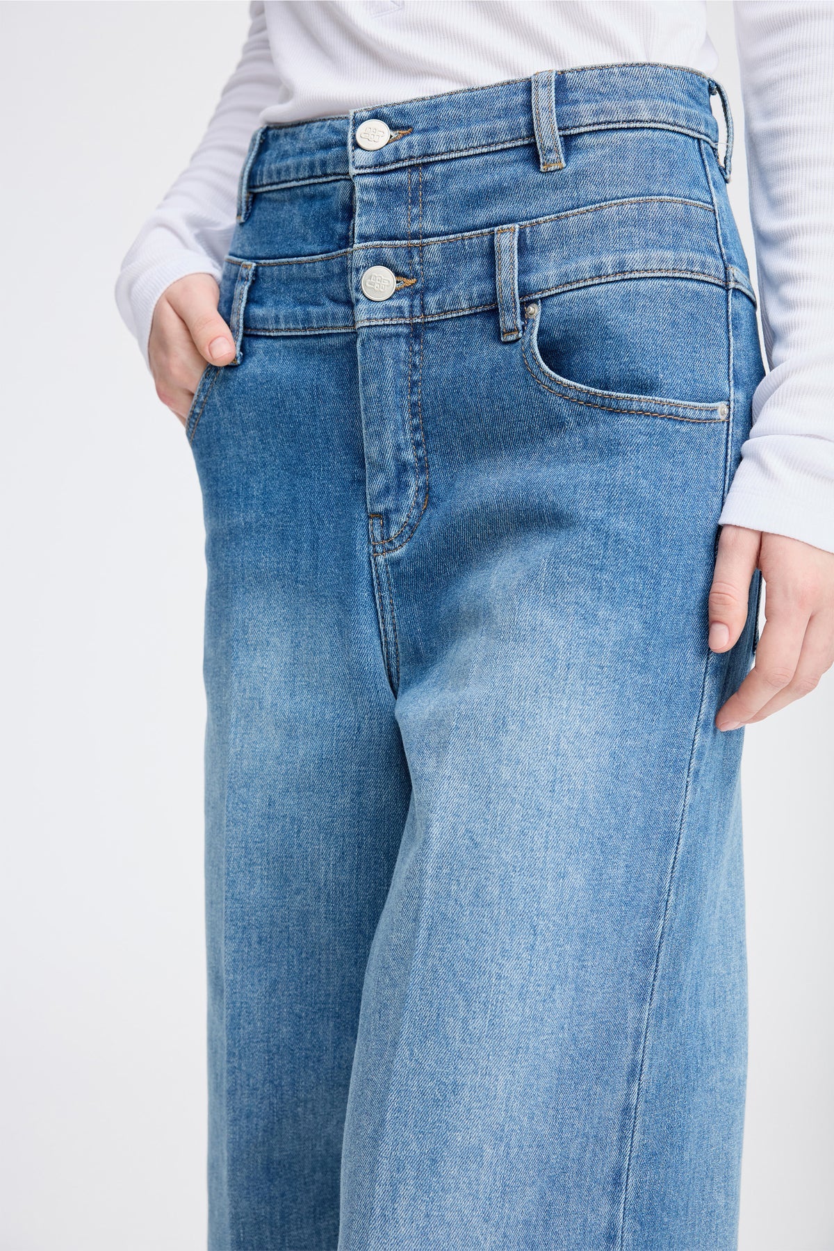 MUNTHE ROSH BLUE PANTS 126