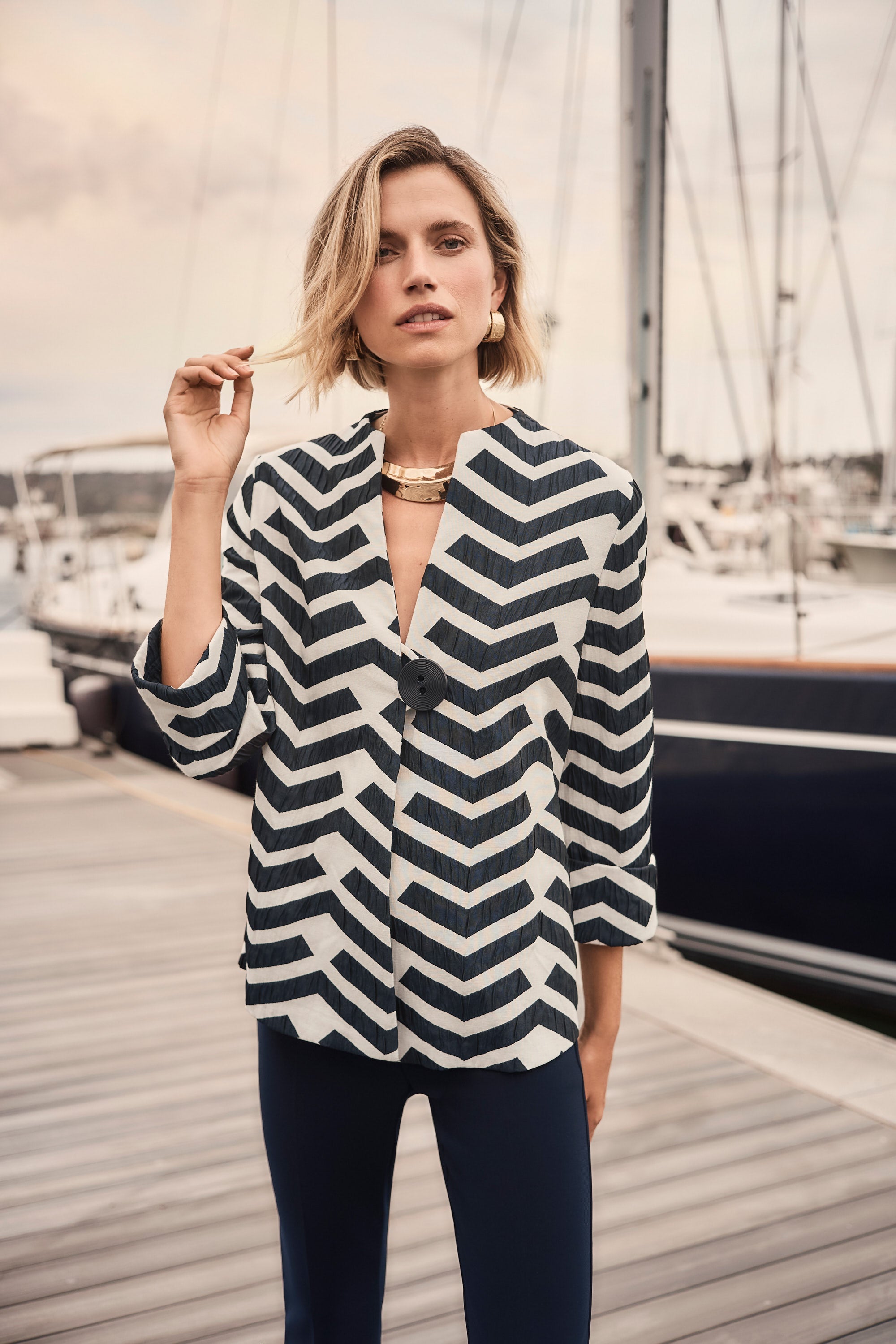 JOSEPH RIBKOFF GEOMETRIC PRINT JACKET 261097-4252 126