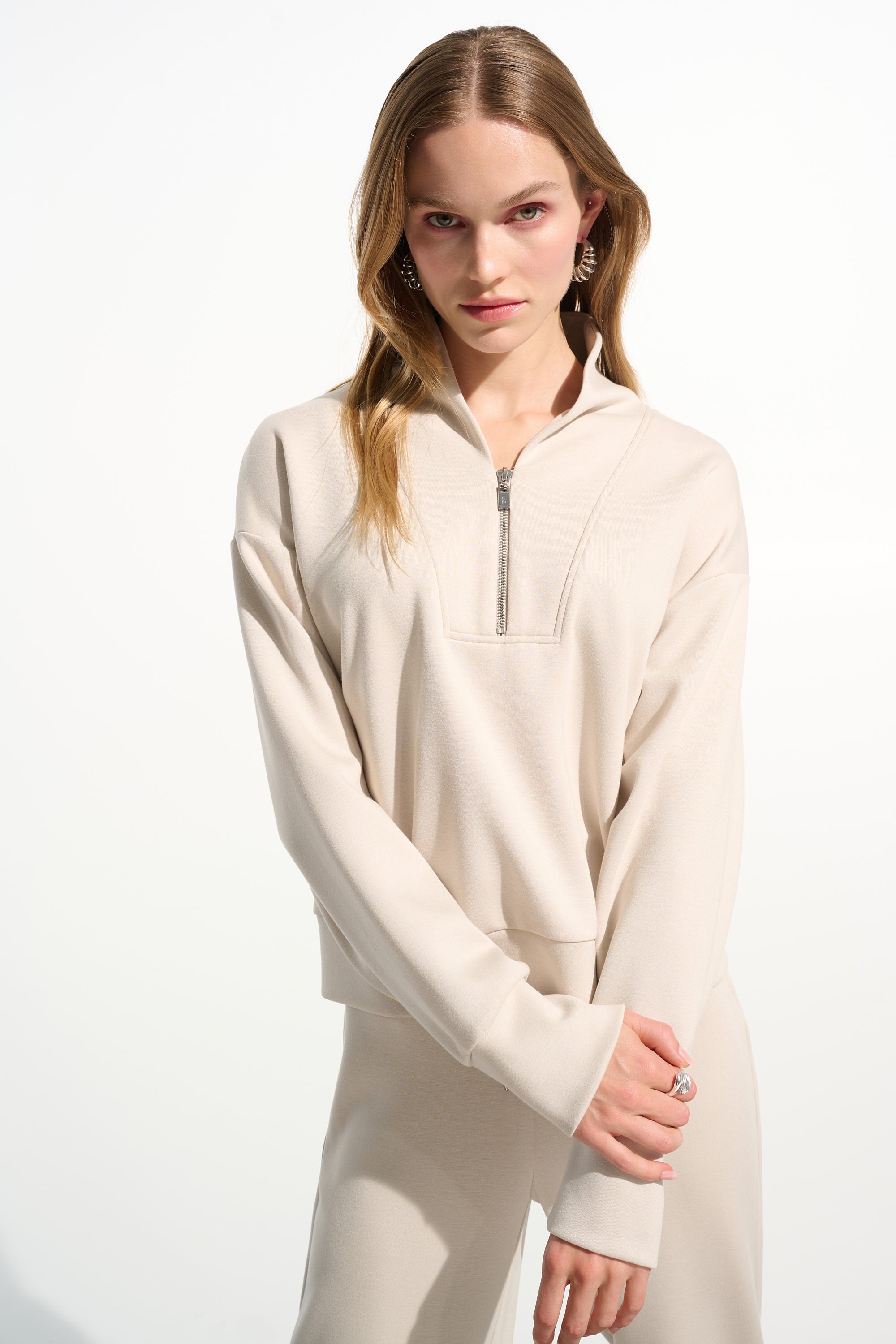 JOSEPH RIBKOFF JERSEY SWEATSHIRT CREAM 261610-3854 126