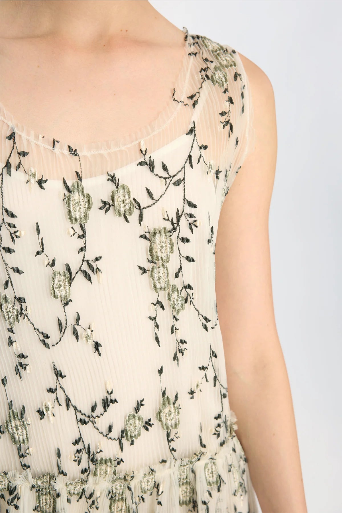 MUNTHE BARINA FLOWER DETAIL DRESS 126