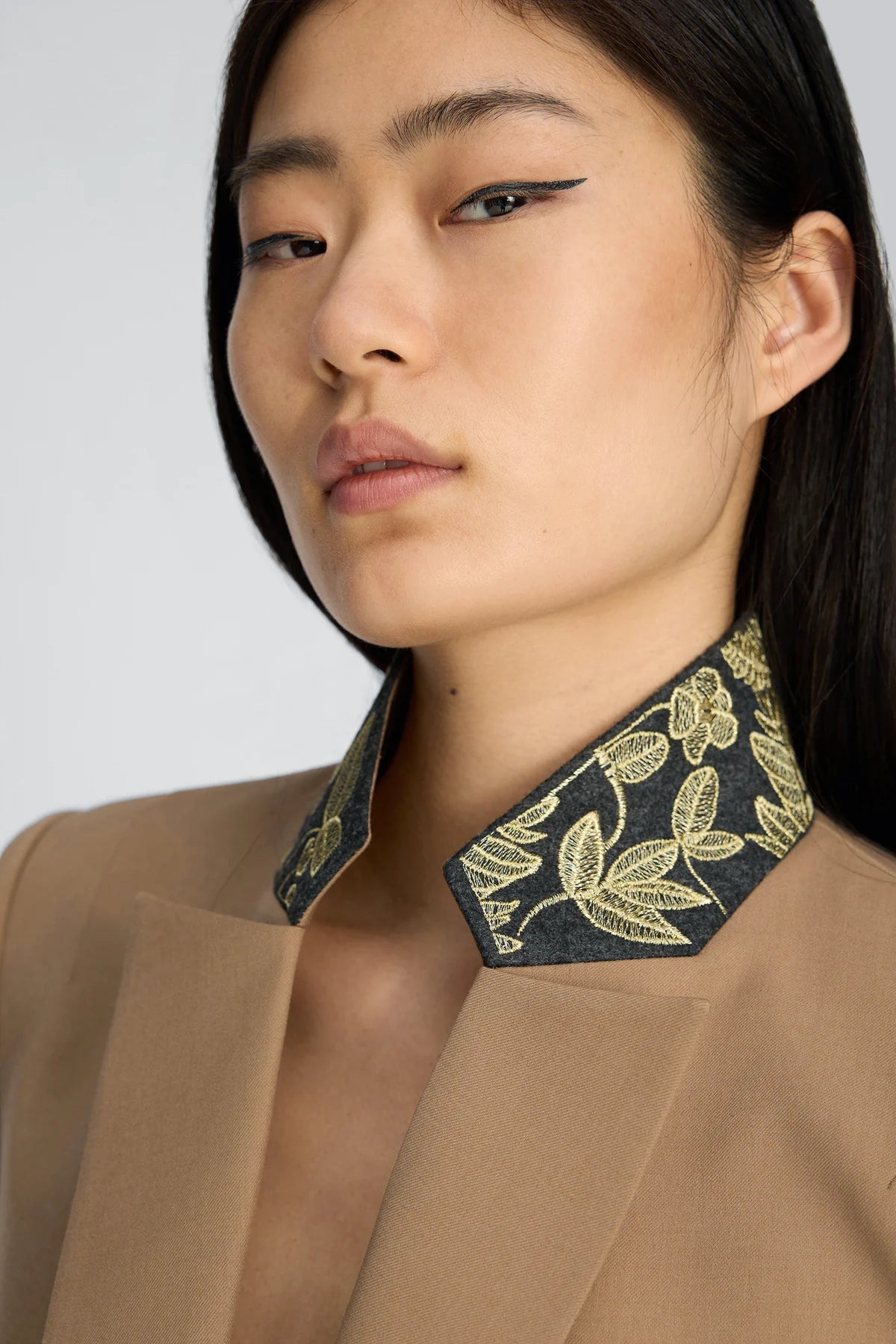 MUNTHE BINEETA CONTRAST COLLAR BLAZER 126