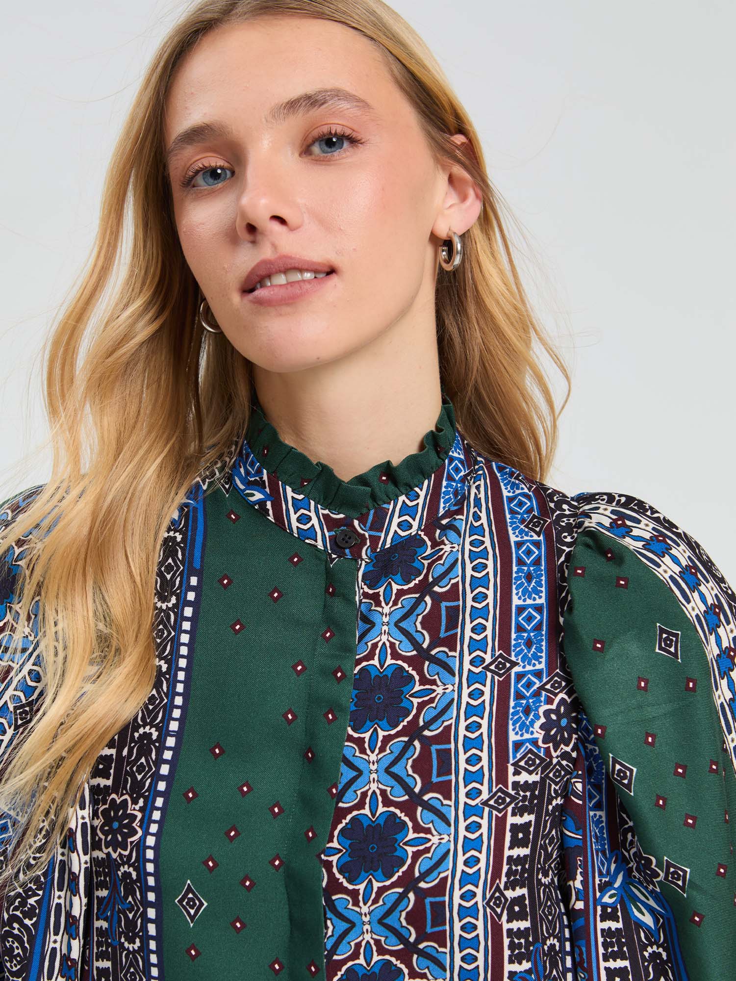 VILAGALLO GREEN HIGH NECK BLOUSE 34169 226
