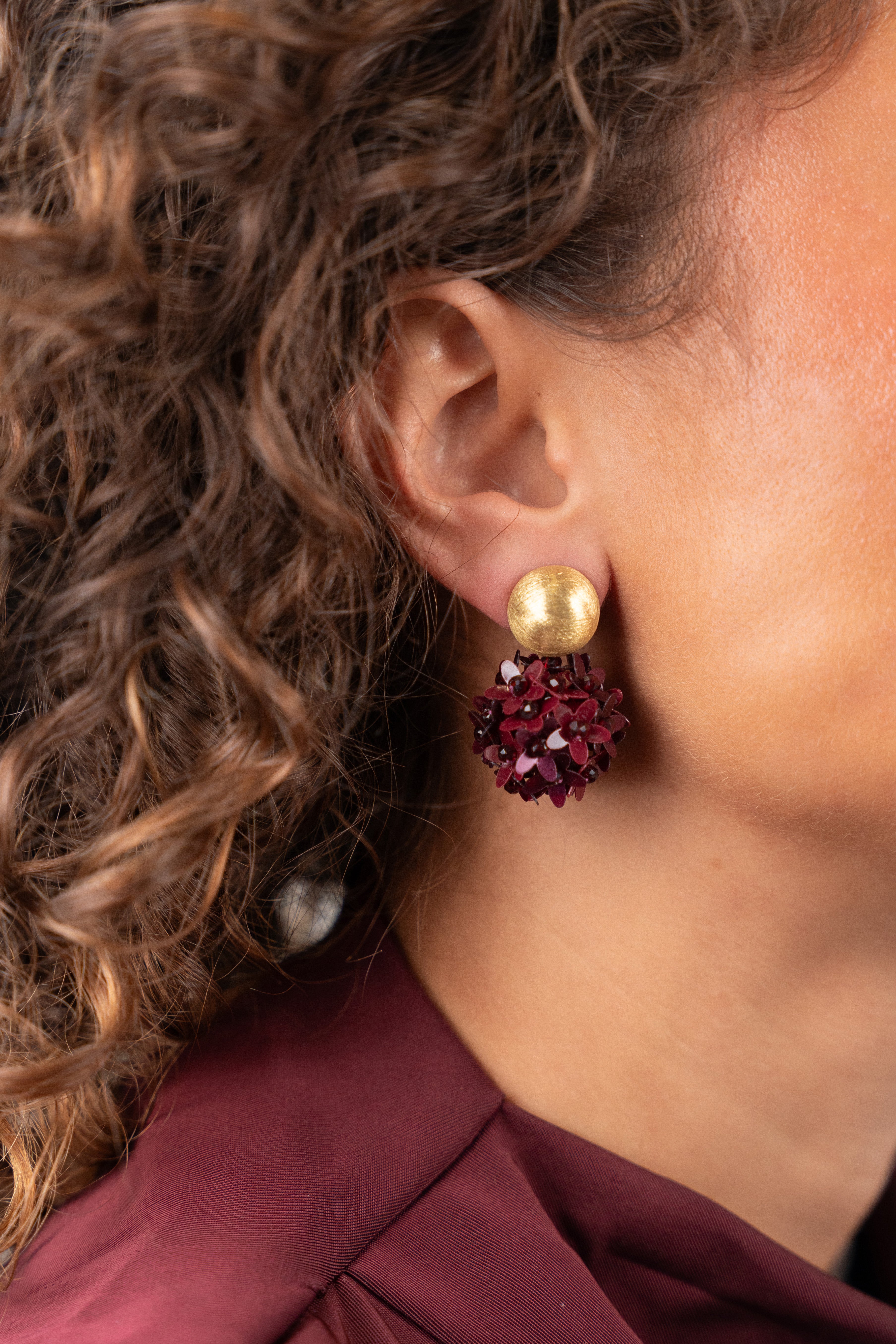 LOTT. GIOELLI CHERRY FLOWER GLOBE EARRINGS B83681 126