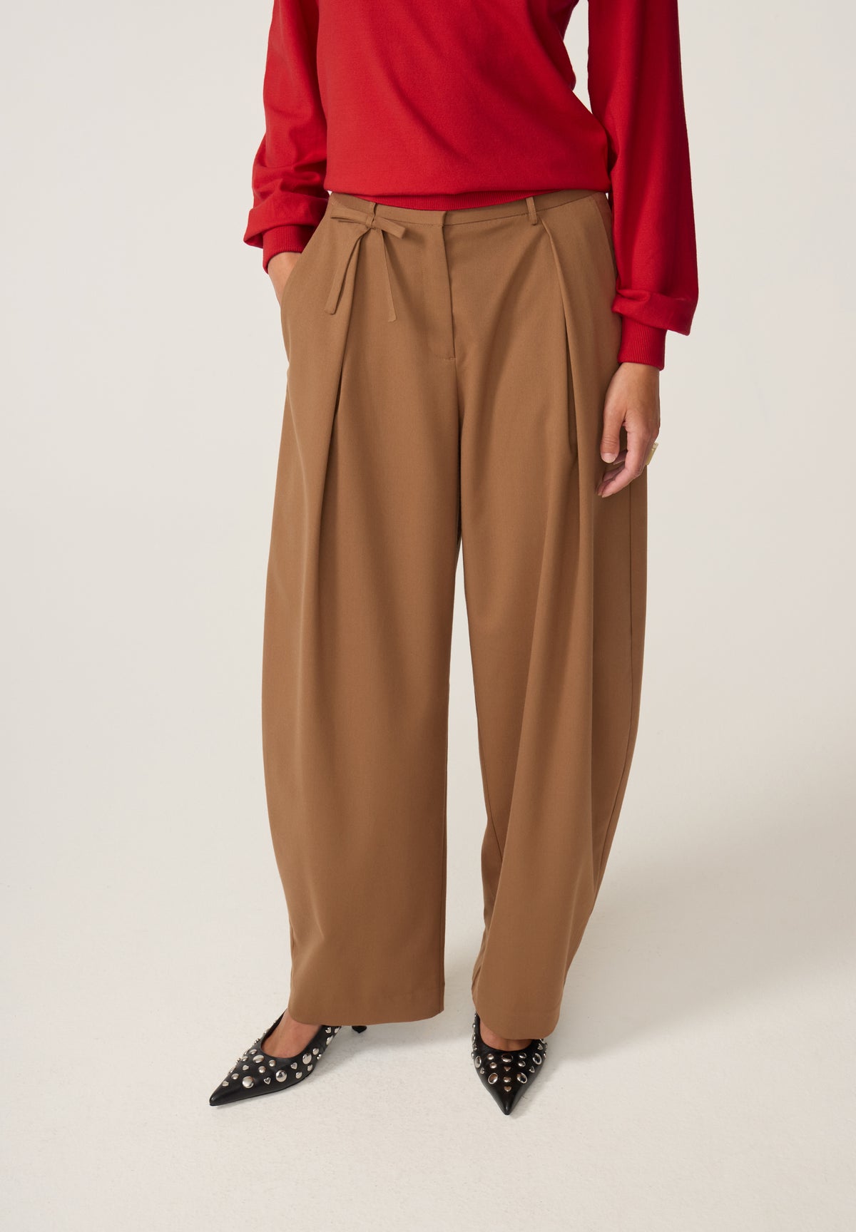 FABIENNE CHAPOT TAN CHARLOT BARRELL LEG TROUSERS CLTTRS33AW262019 226
