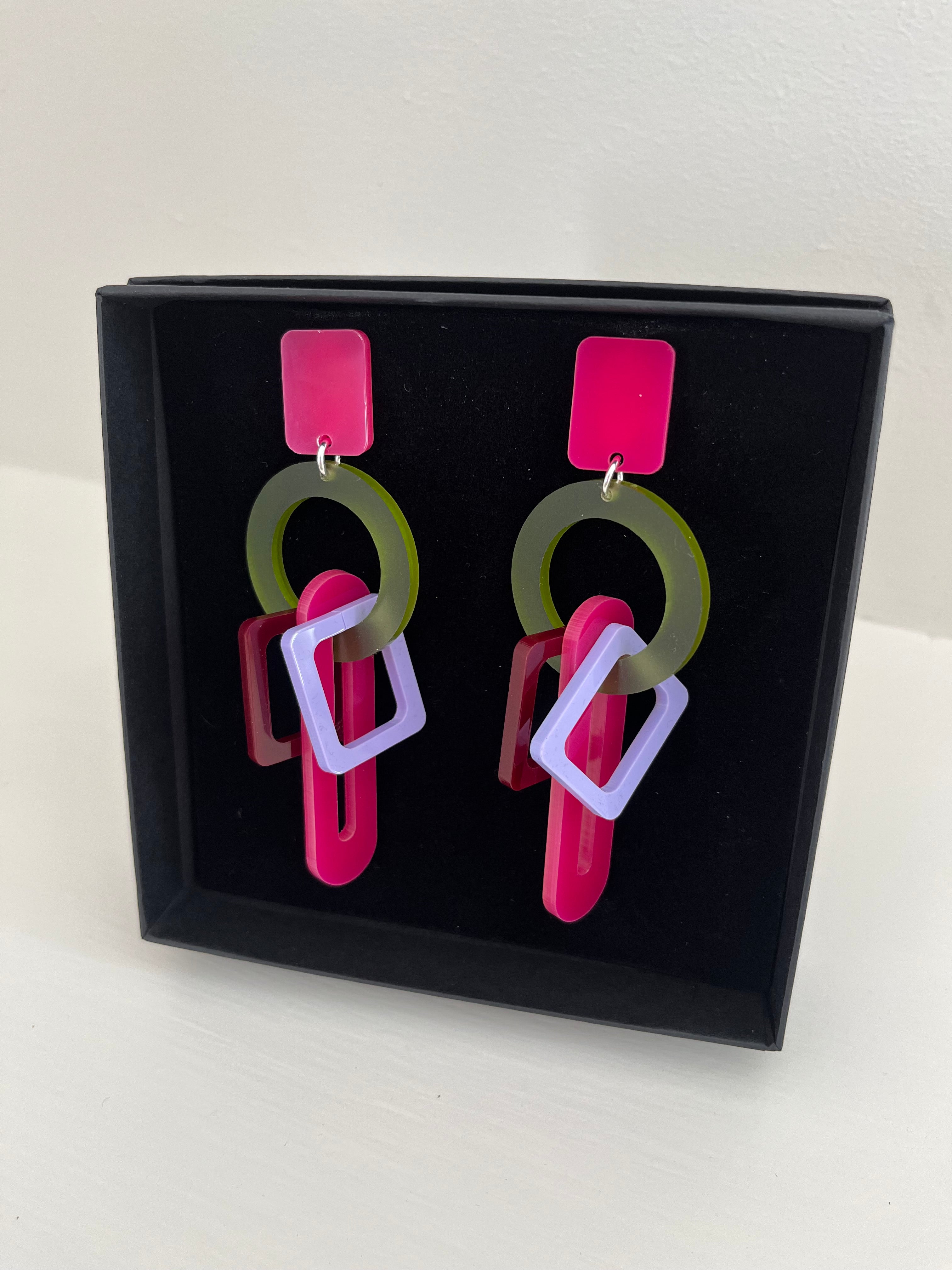 CAPULET & MONTAGUE THROWING SHAPES EARRINGS 123