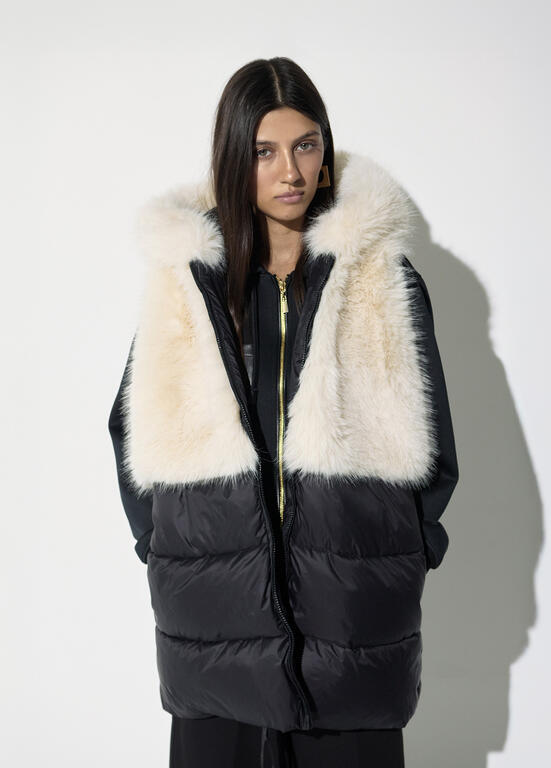 lf2601015 lola casademunt black gilet with white fur and hood