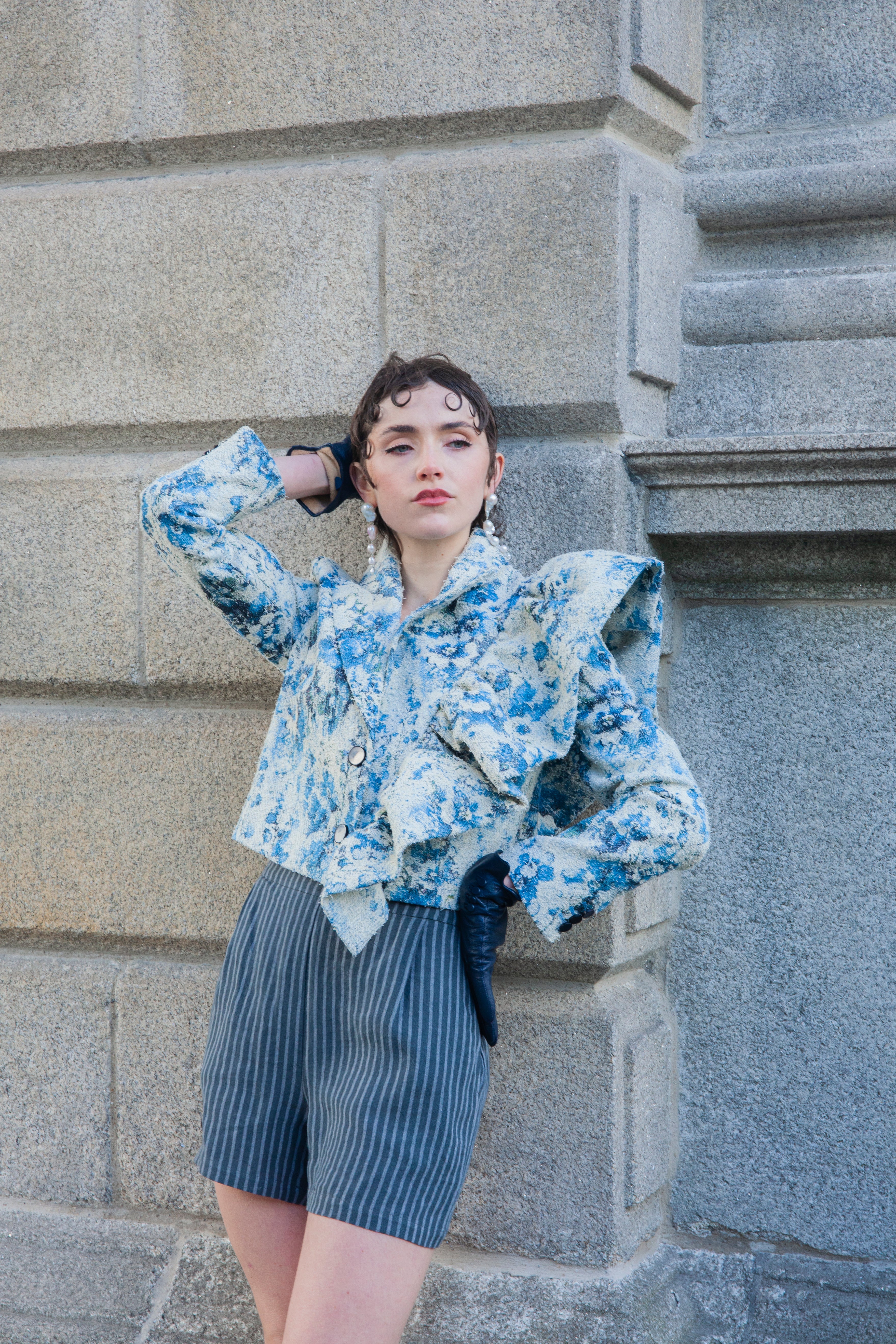 AOIFE LIFESTYLE - CROPPED BLAZER FLORAL STONEWASH & SNOW WHITE -CBF 126