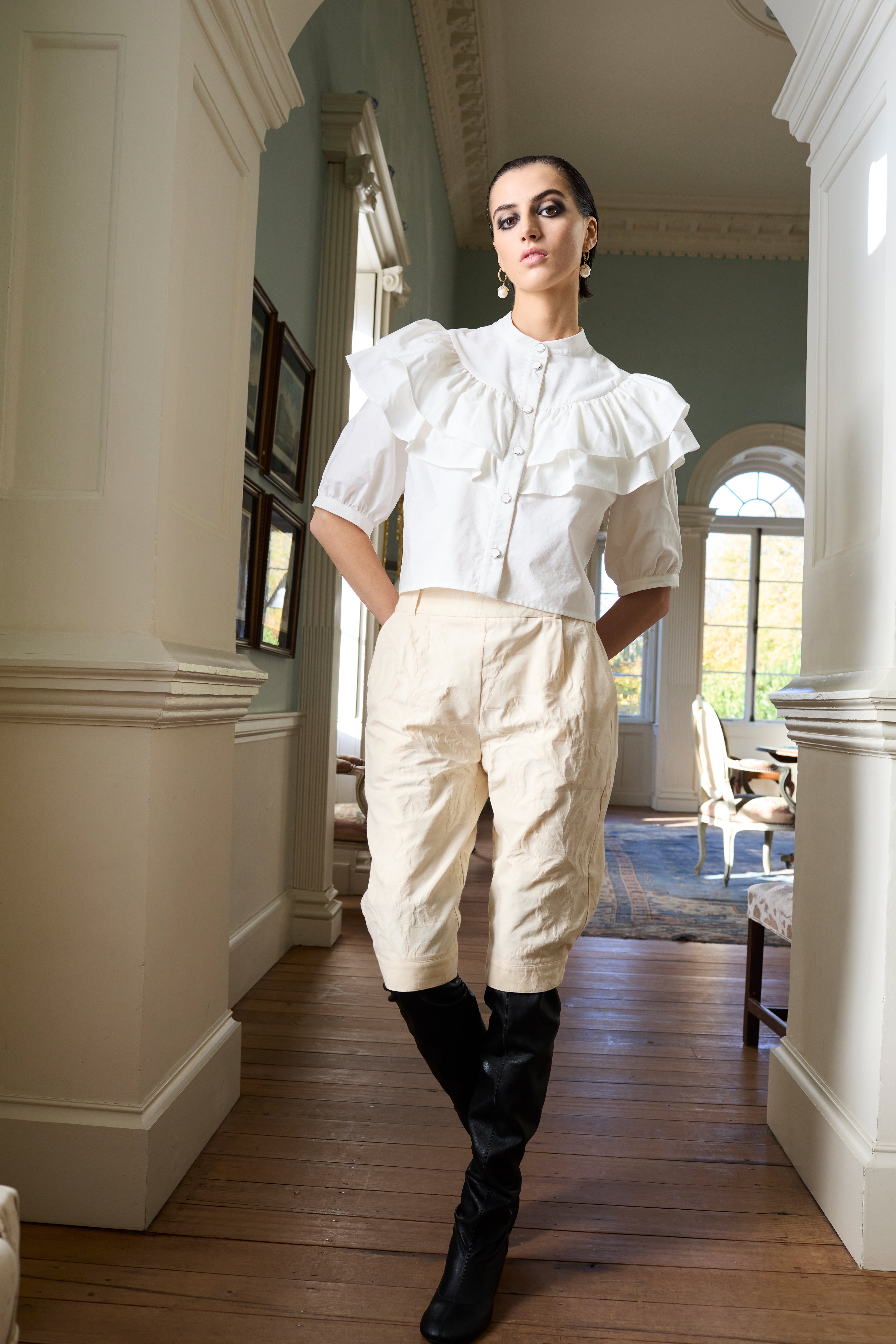 AOIFE LIFESTYLE - CROPPED BLOUSE POPLIN WHITE -CBV1-W 126