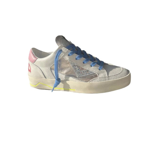 4B12 KYLE CREAM TRAINER W/BLUE LACES D106 125