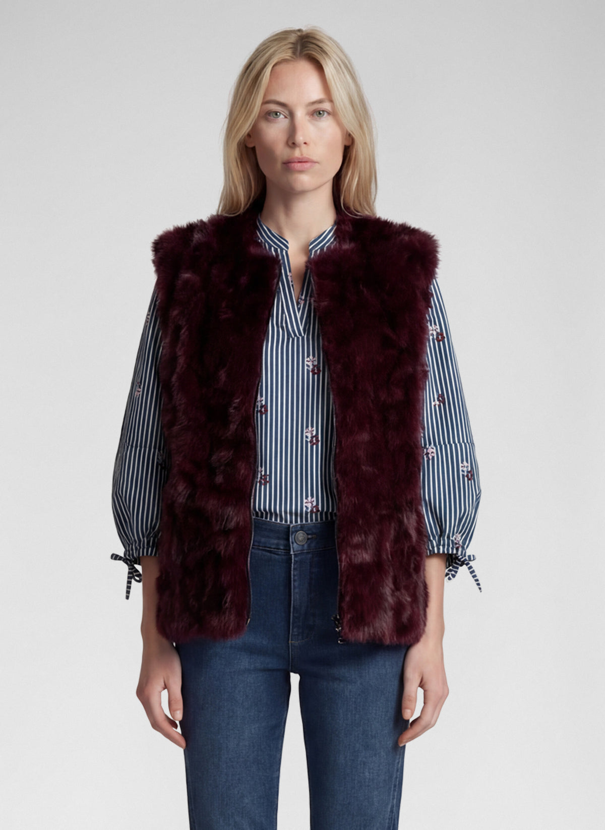 57-114872 rabe burgundy faux fur zip gilet