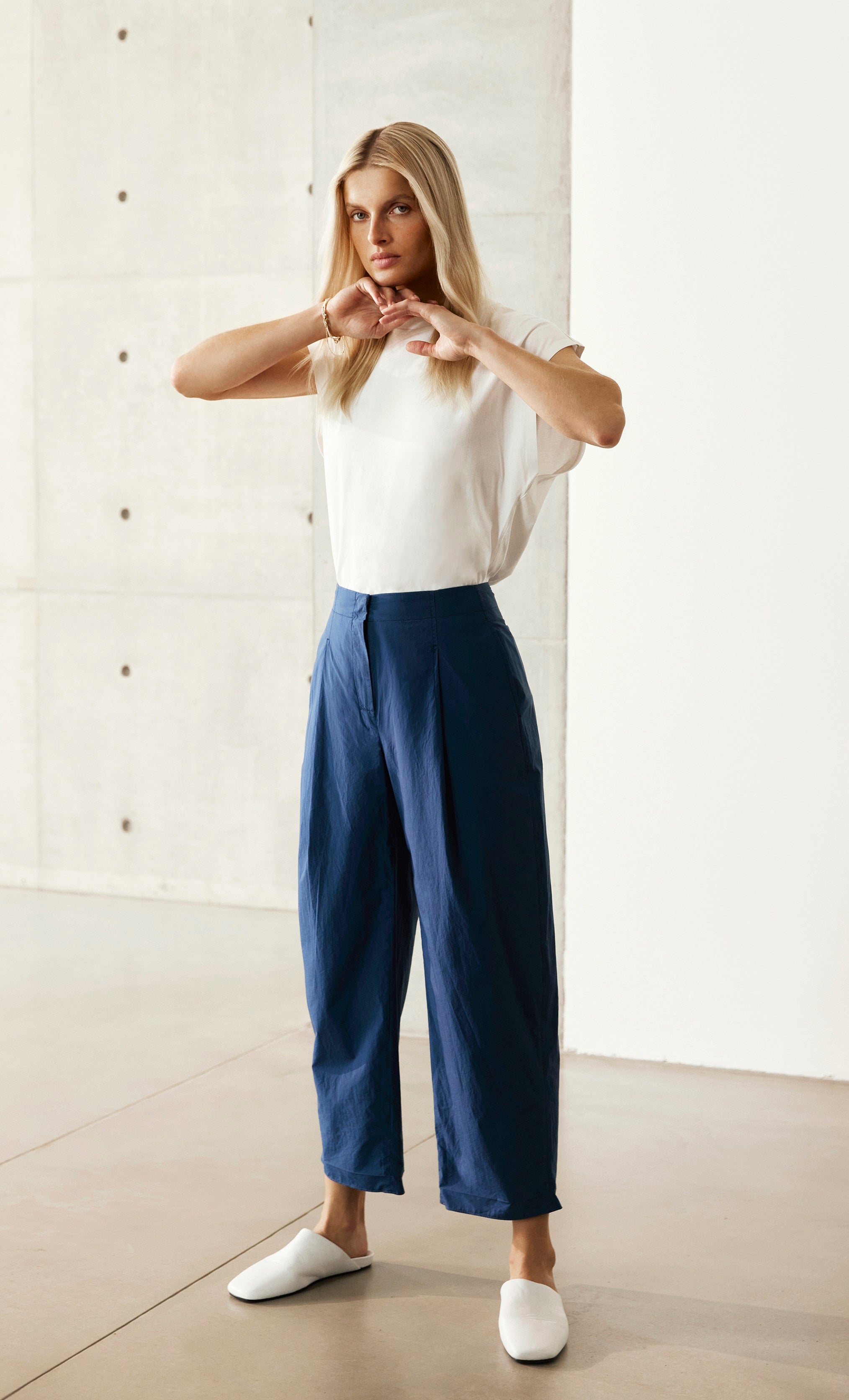 RAFFAELLO ROSSI LISAN NAVY 3/4 TROUSERS 508168 6910 125