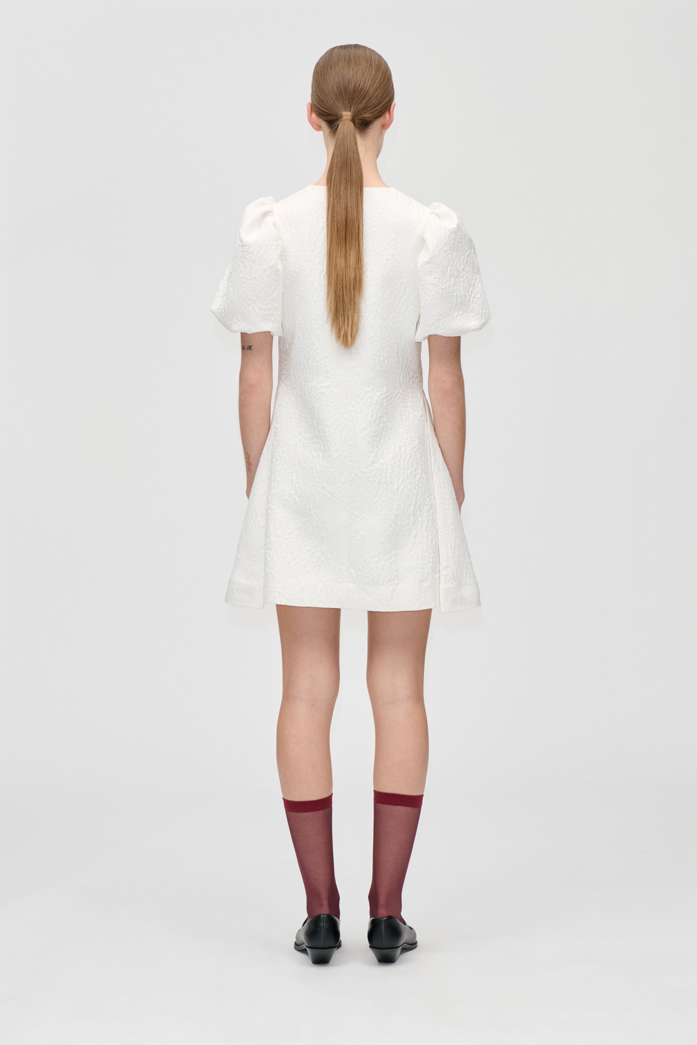 STINE GOYA WHITE TEXTURED WOVEN JACQUARD, ANGLED PLEAT MINI DRESS SG-PS26-D187-2448 126