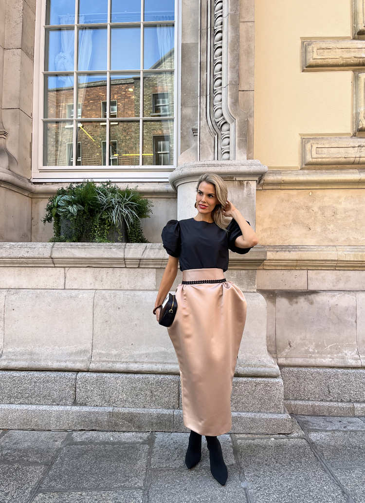 AND TATE CASEY CARAMEL SATIN TULIP SKIRT 224