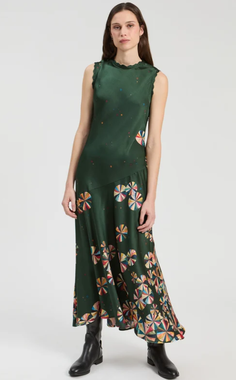 34115 vilagallo sleeveless green print dress with scalloped neckline