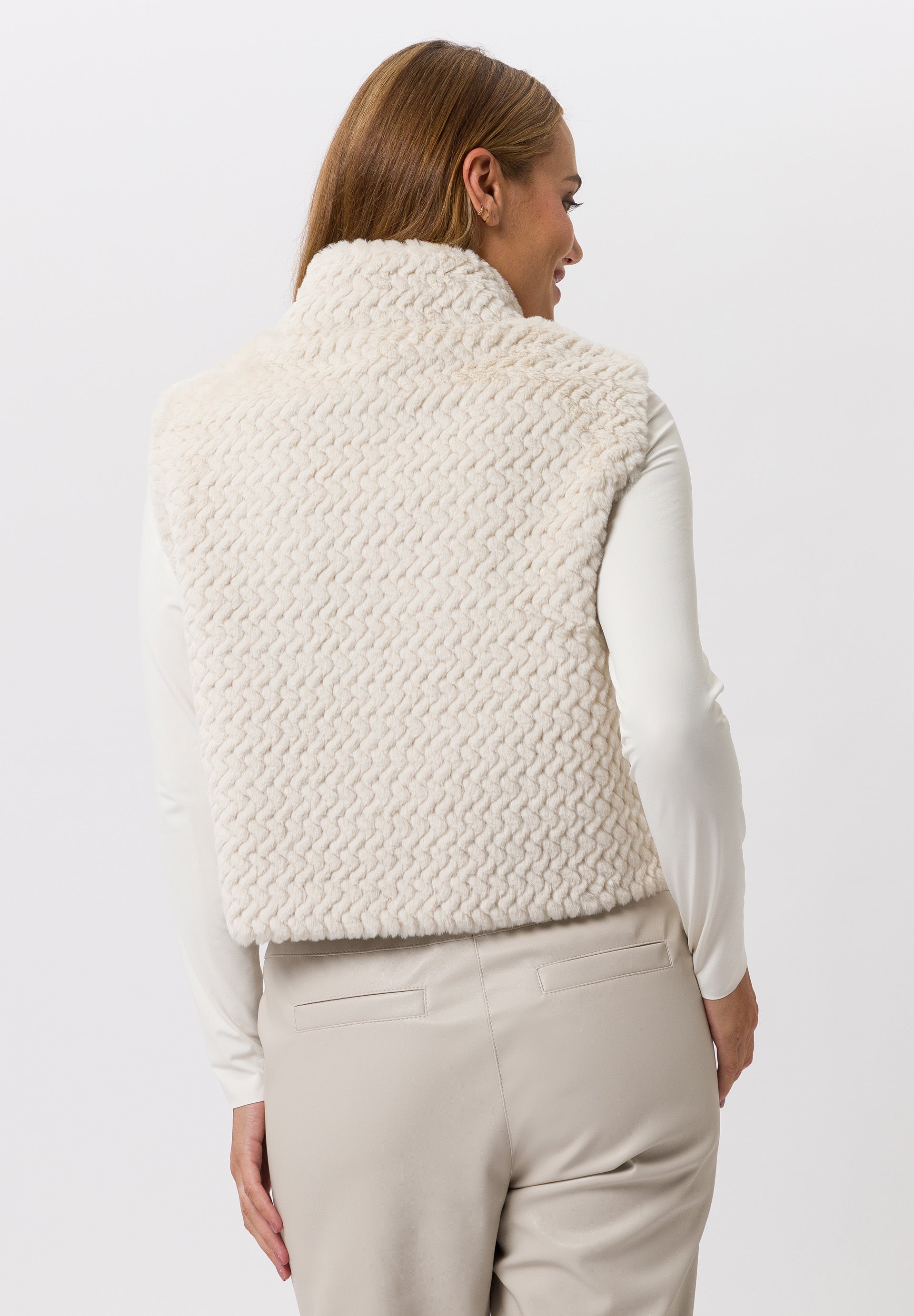 TUZZI FAUX FUR CREAM GILET 422851000 225