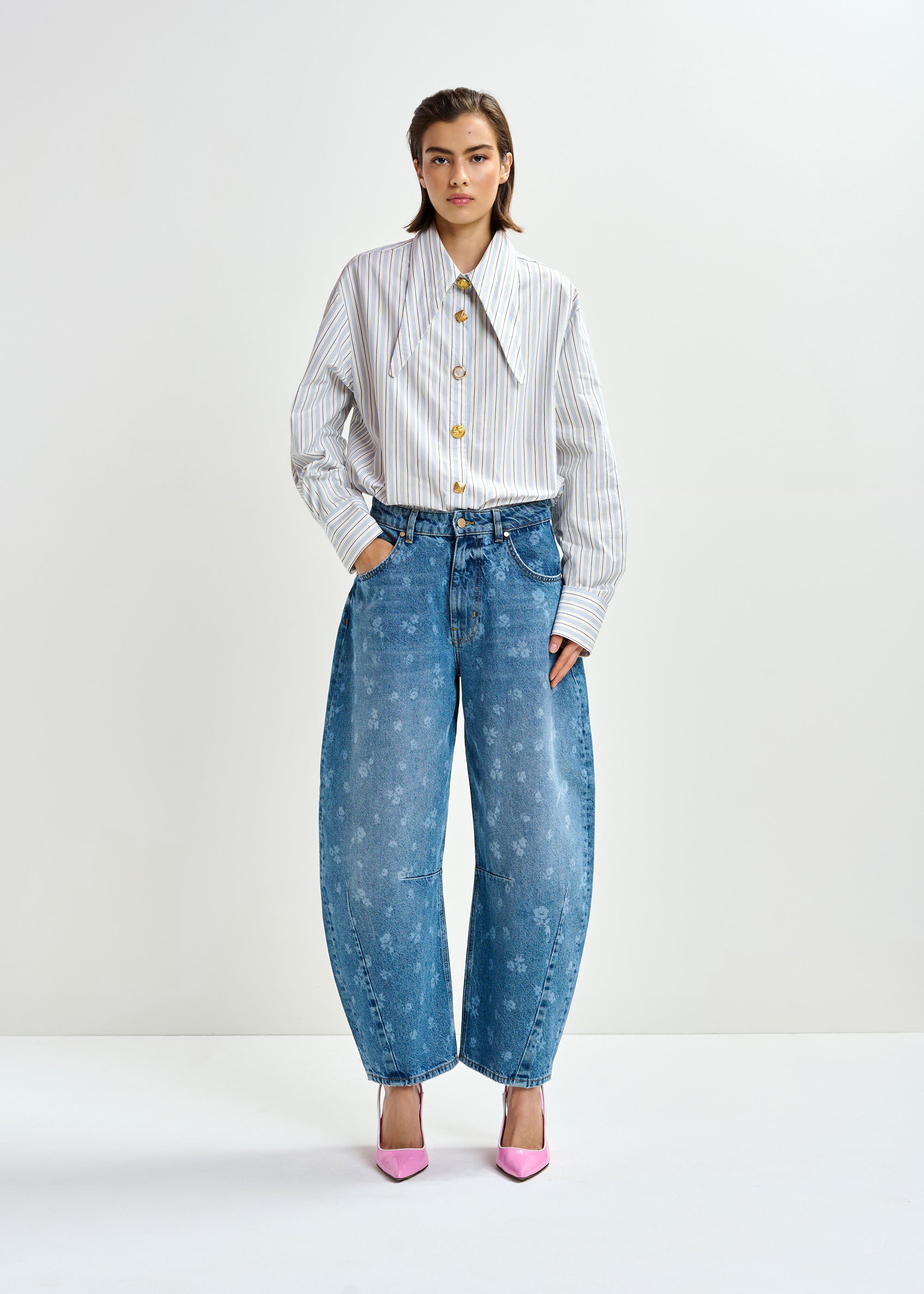 essential antwerp barrel leg demin jeans jo1 shop macbees killarney ireland