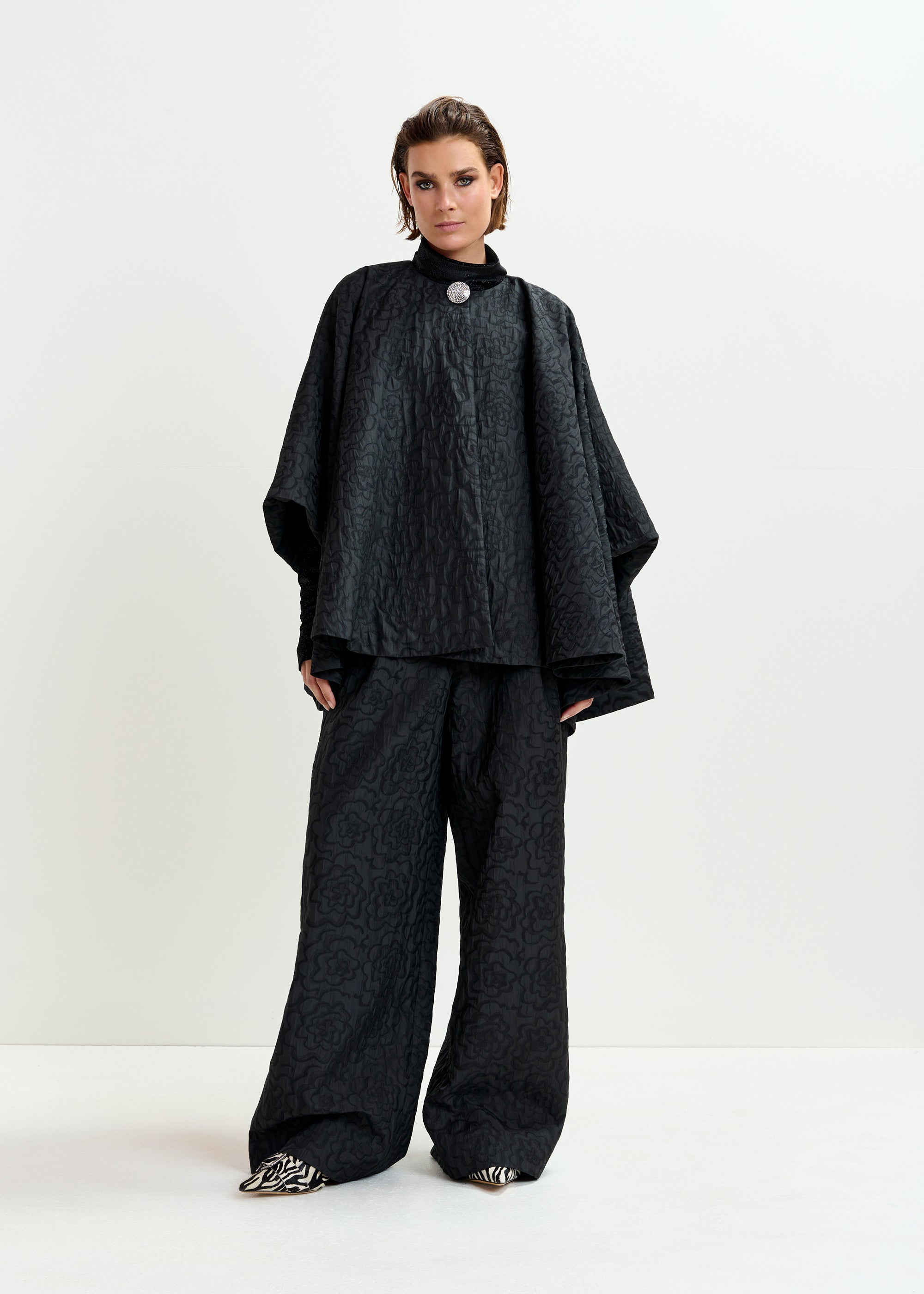 ESSENTIEL ANTWERP IDANCE OVERSIZED BLACK JACKET 225