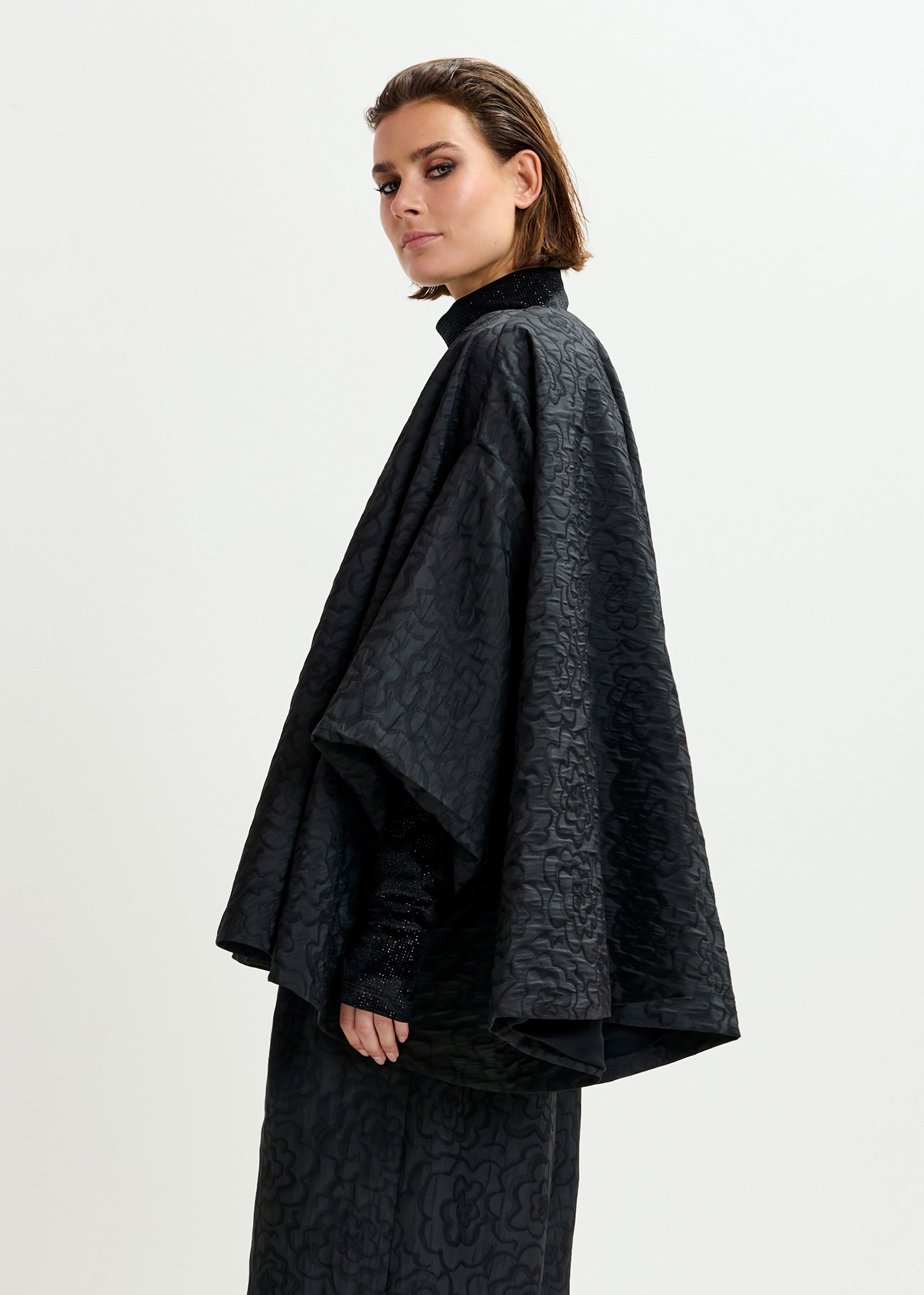 ESSENTIEL ANTWERP IDANCE OVERSIZED BLACK JACKET 225