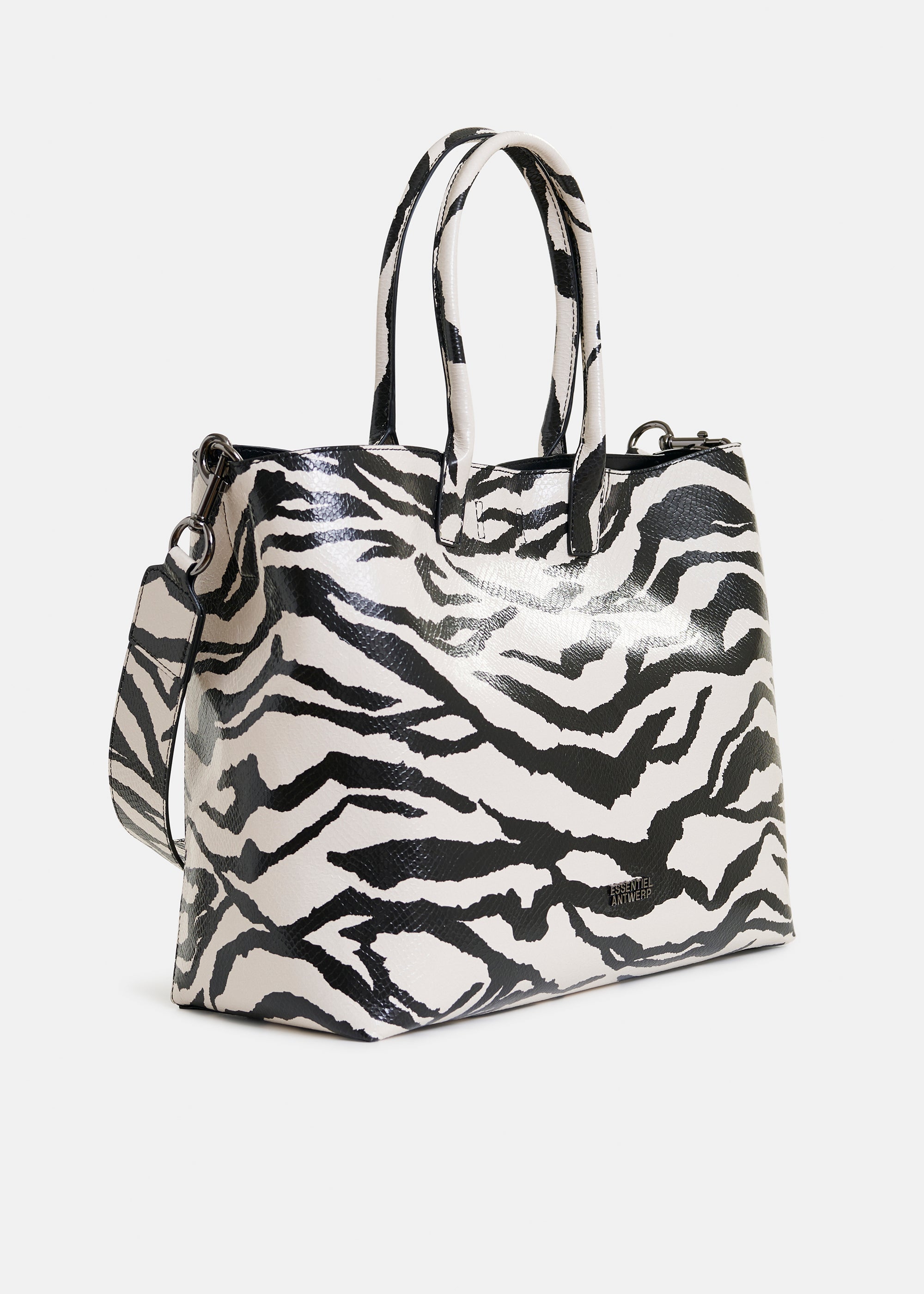 ESSENTIEL ANTWERP ILOISE BLACK BAG 225