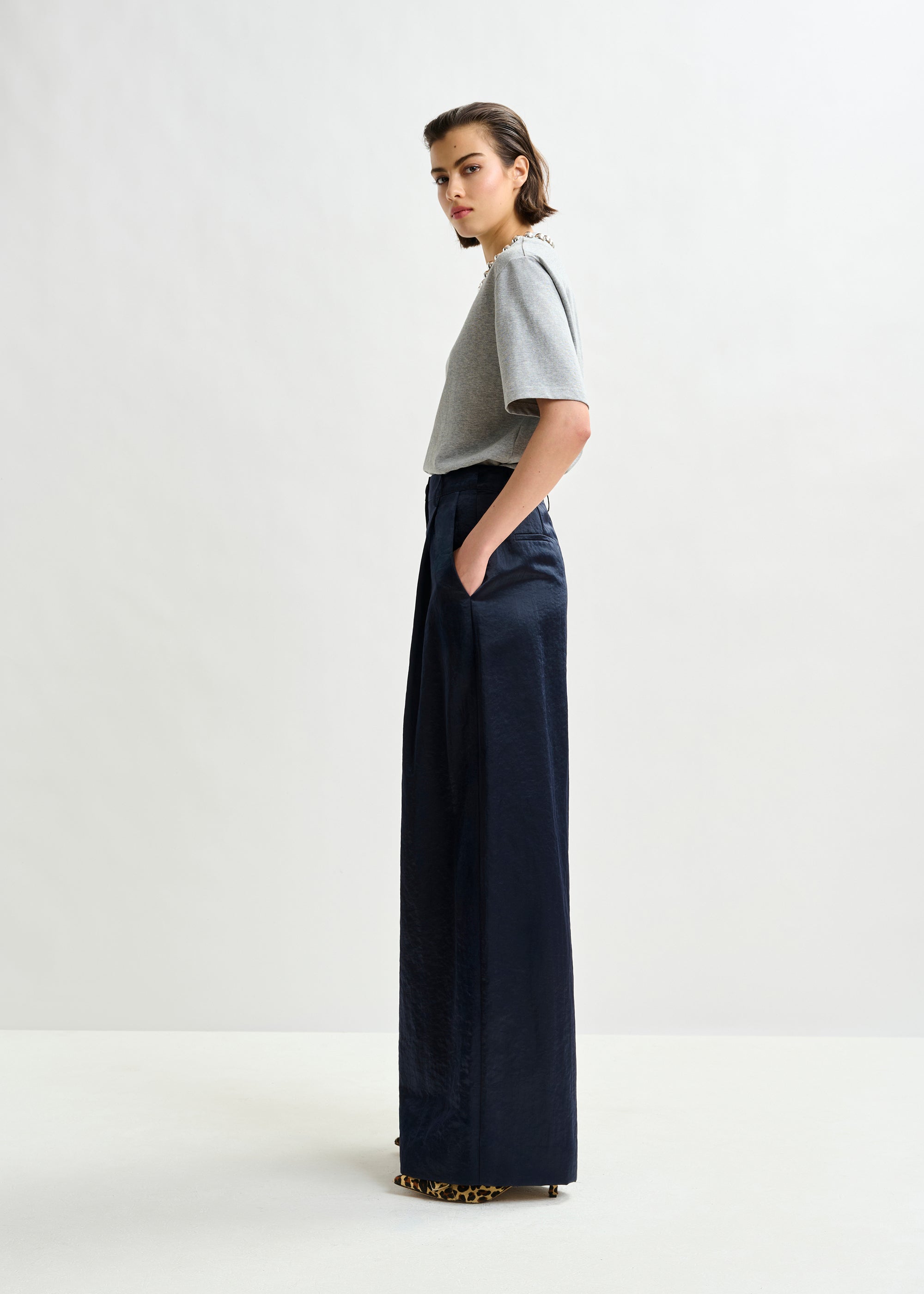 ESSENTIEL ANTWERP INTENSO GREY T-SHIRT 225