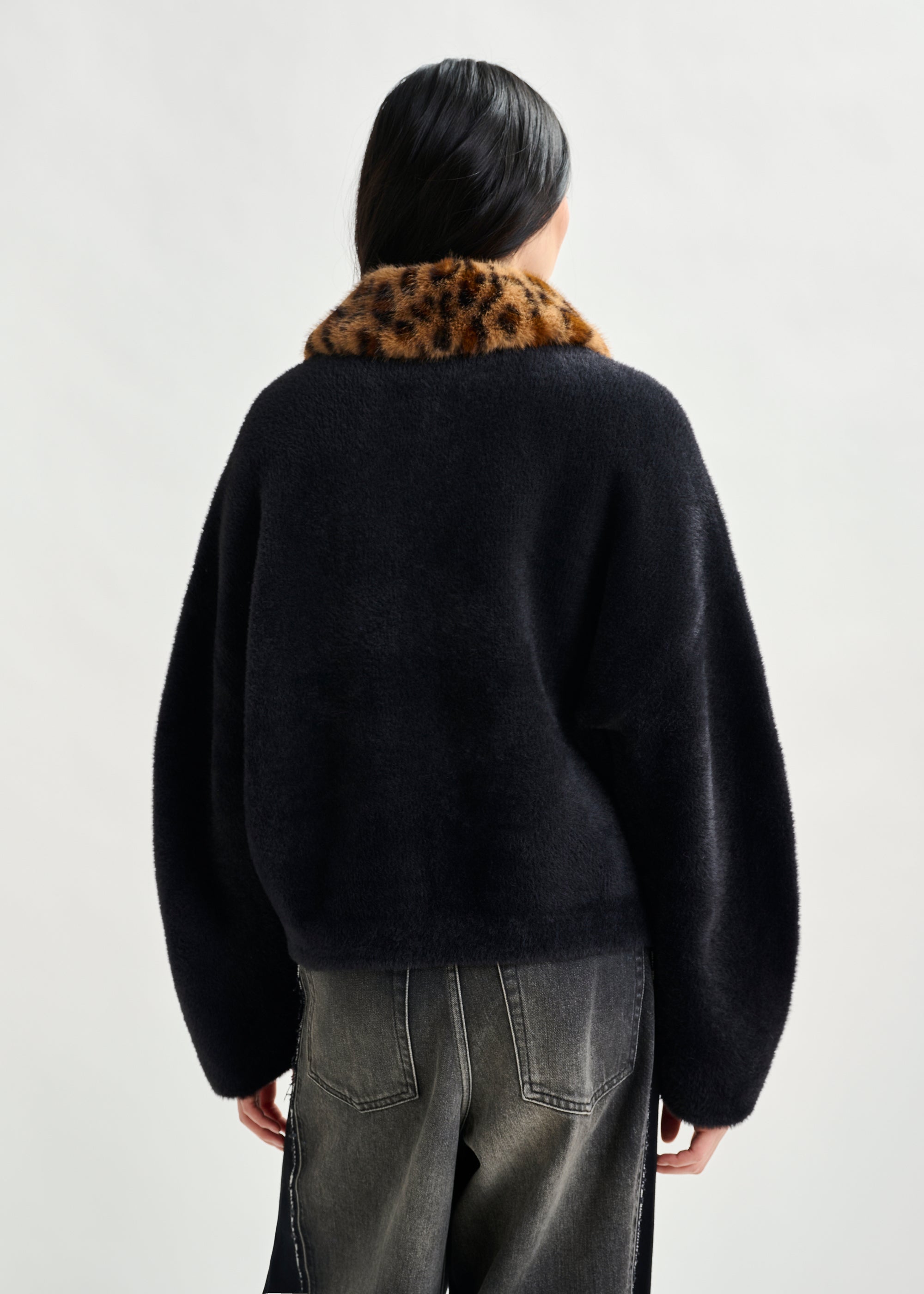 ESSENTIEL ANTWERP INTENTION LEOPARD FUR COLLAR CARDIGAN 225