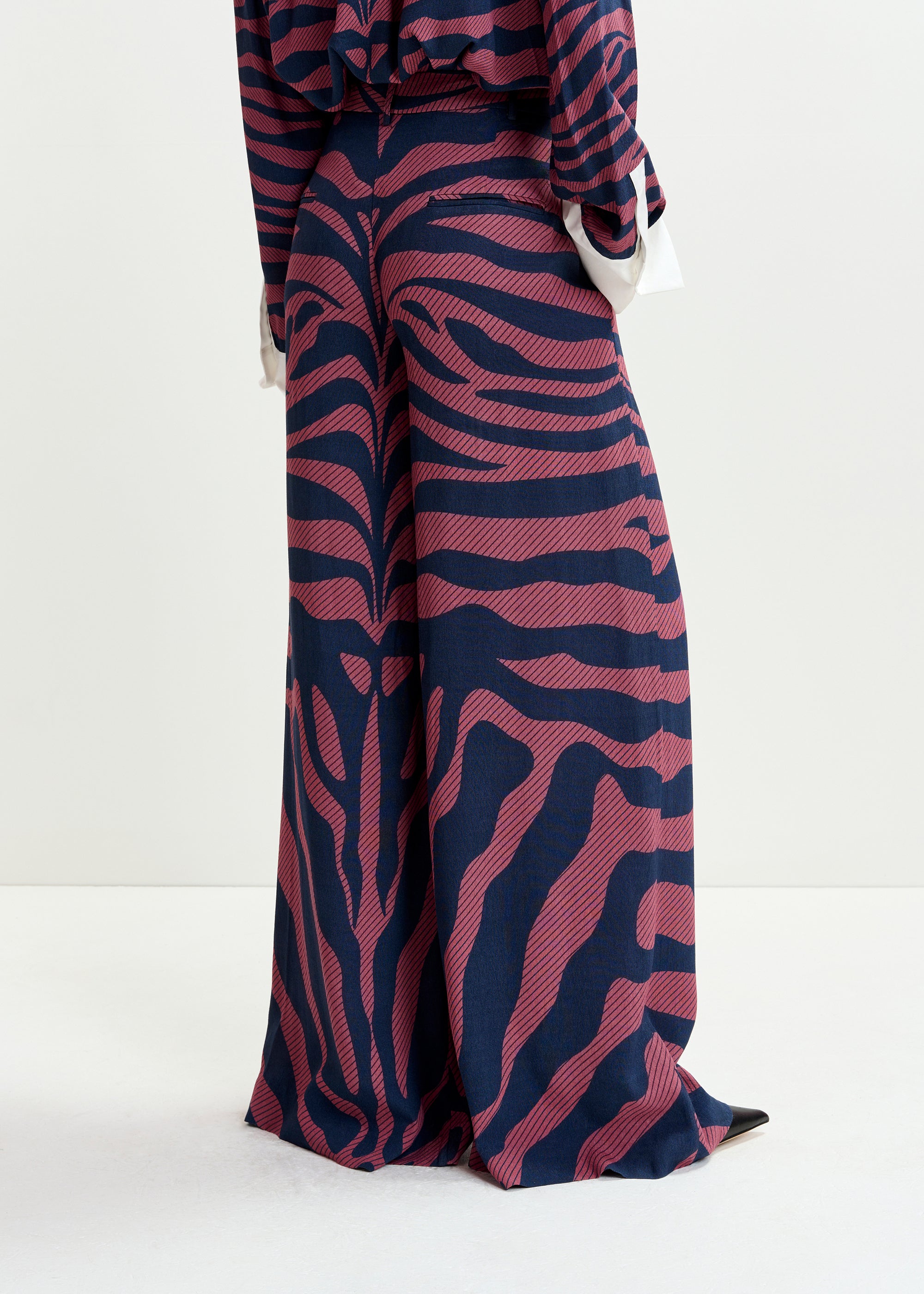 ESSENTIEL ANTWERP IWIDE ZEBRA PRINT PANTS 225