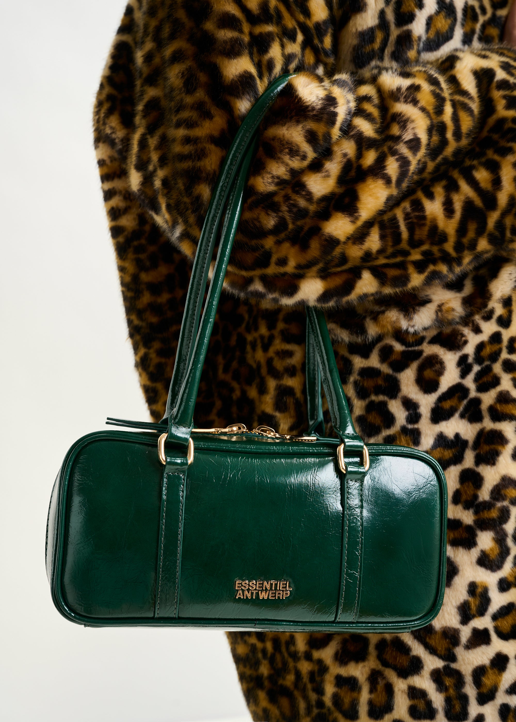 ESSENTIEL ANTWERP IZODIAC GREEN BAG 225