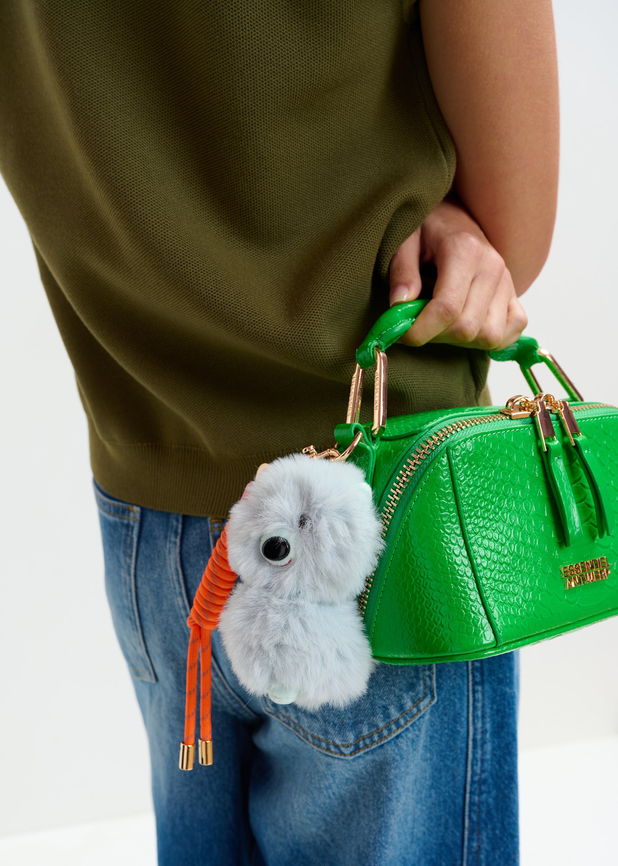 ESSENTIEL ANTWERP JACI DOG BAG CHARM MULTI 126