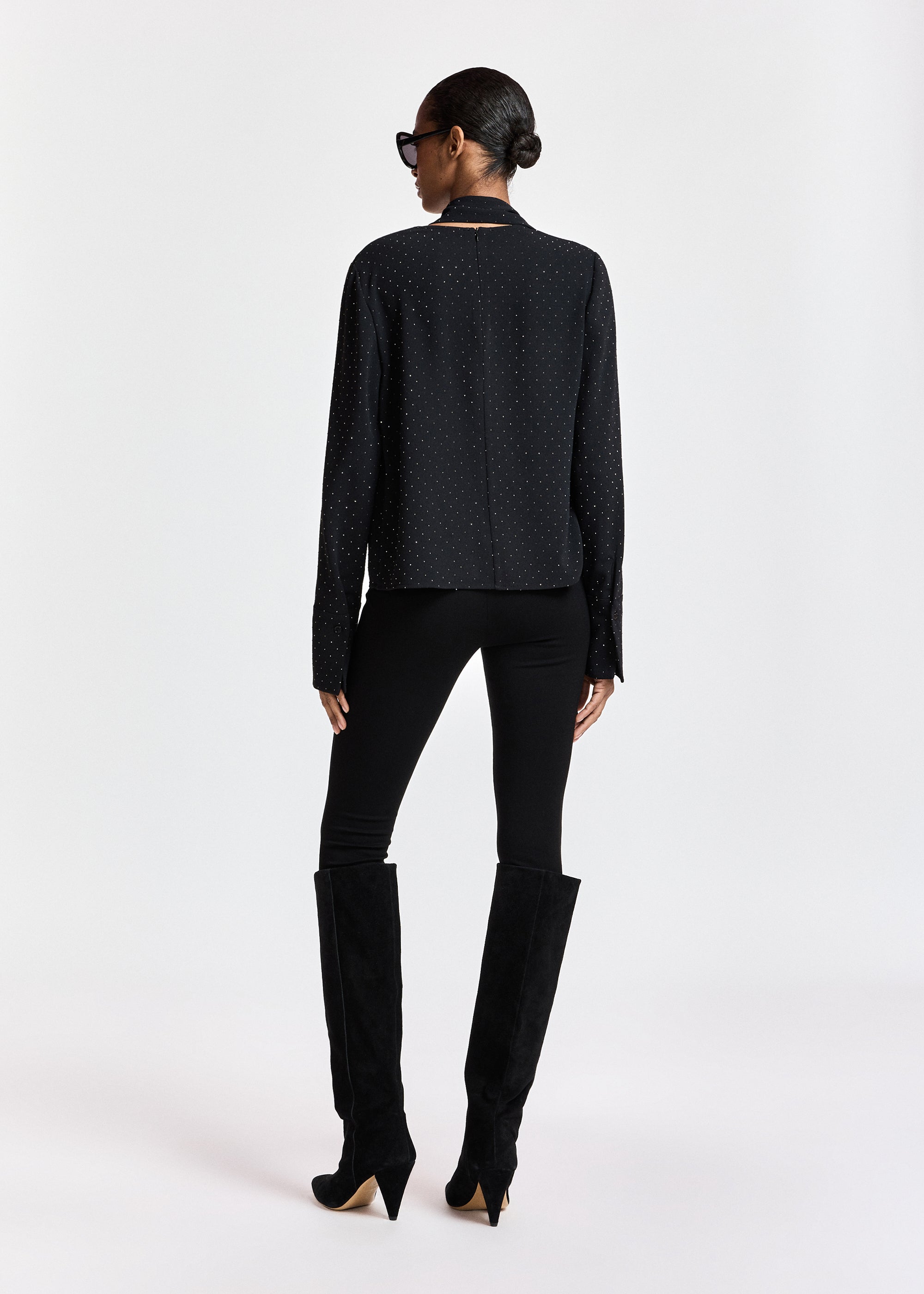 ESSENTIEL ANTWERP BLACK KALANCHOE TOP W/ SCARF 226