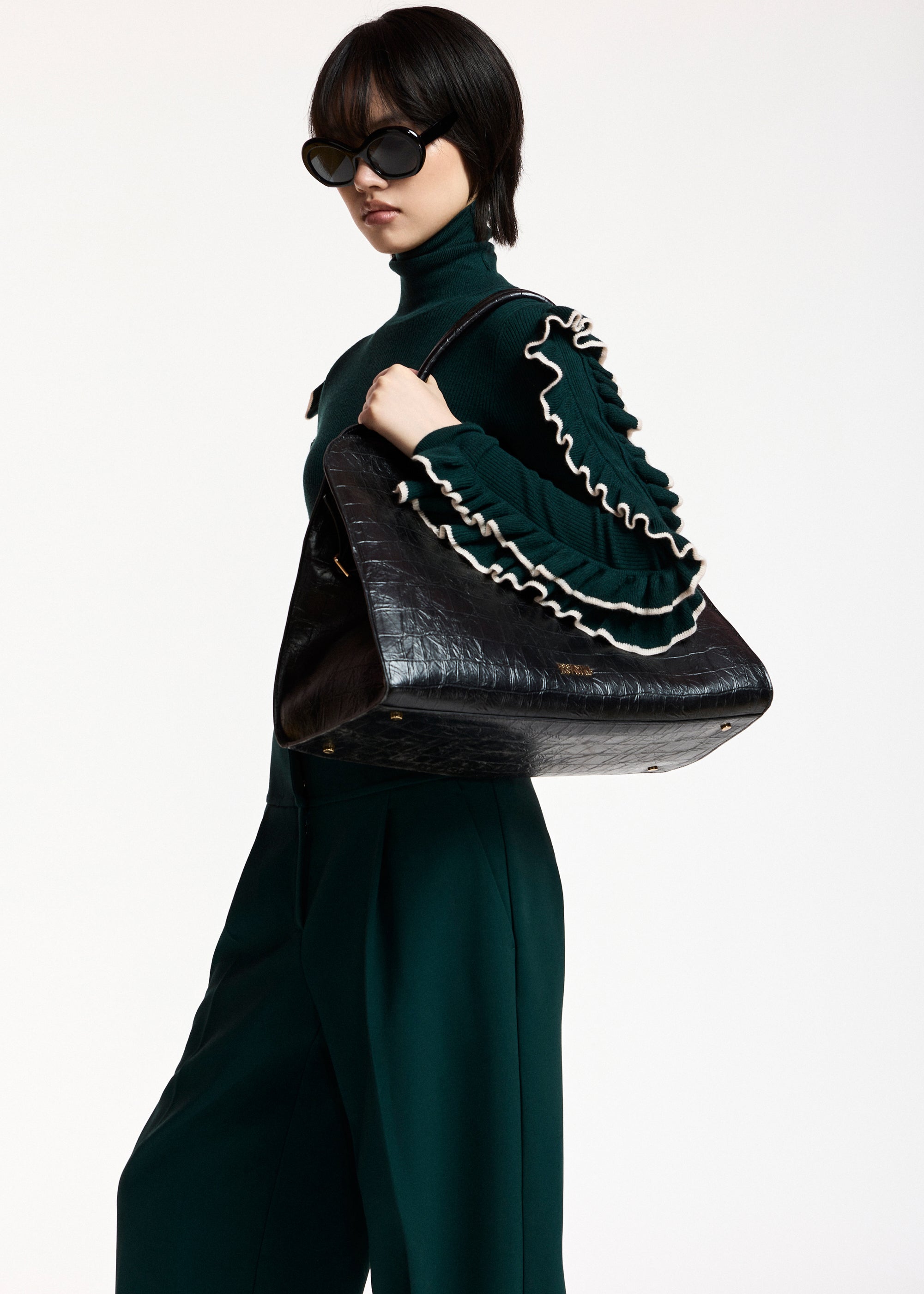 ESSENTIEL ANTWERP GREEN KITTY PULLOVER WITH FRILLS 226