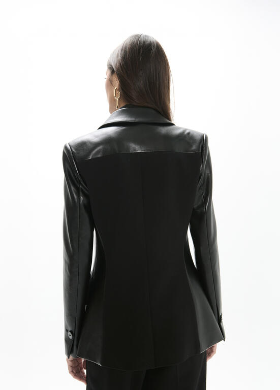 LOLA CASADEMUNT BLACK PLEATH JACKET LF2602012 226