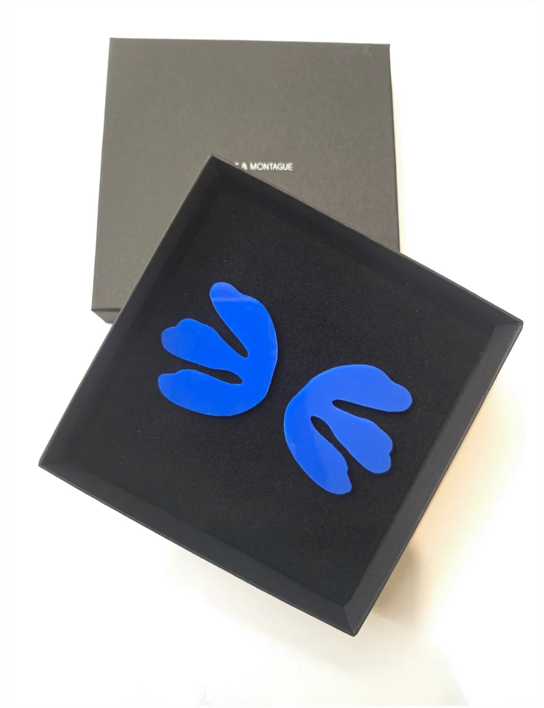 CAPULET & MONTAGUE FLEUR DE LIS FLOWER EARRINGS 225