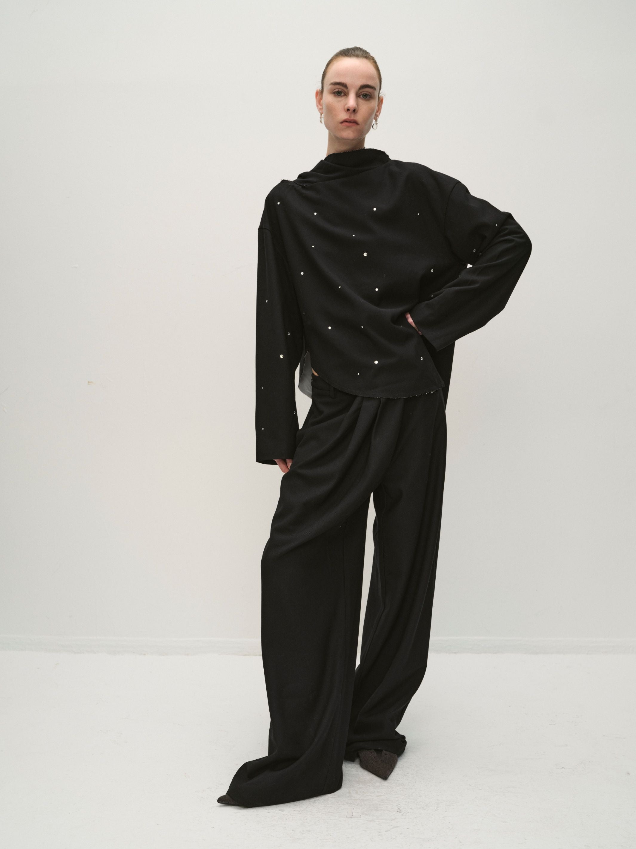 VIKTORIA CHAN COSMO NAVY EMBELLISHED TOP 225