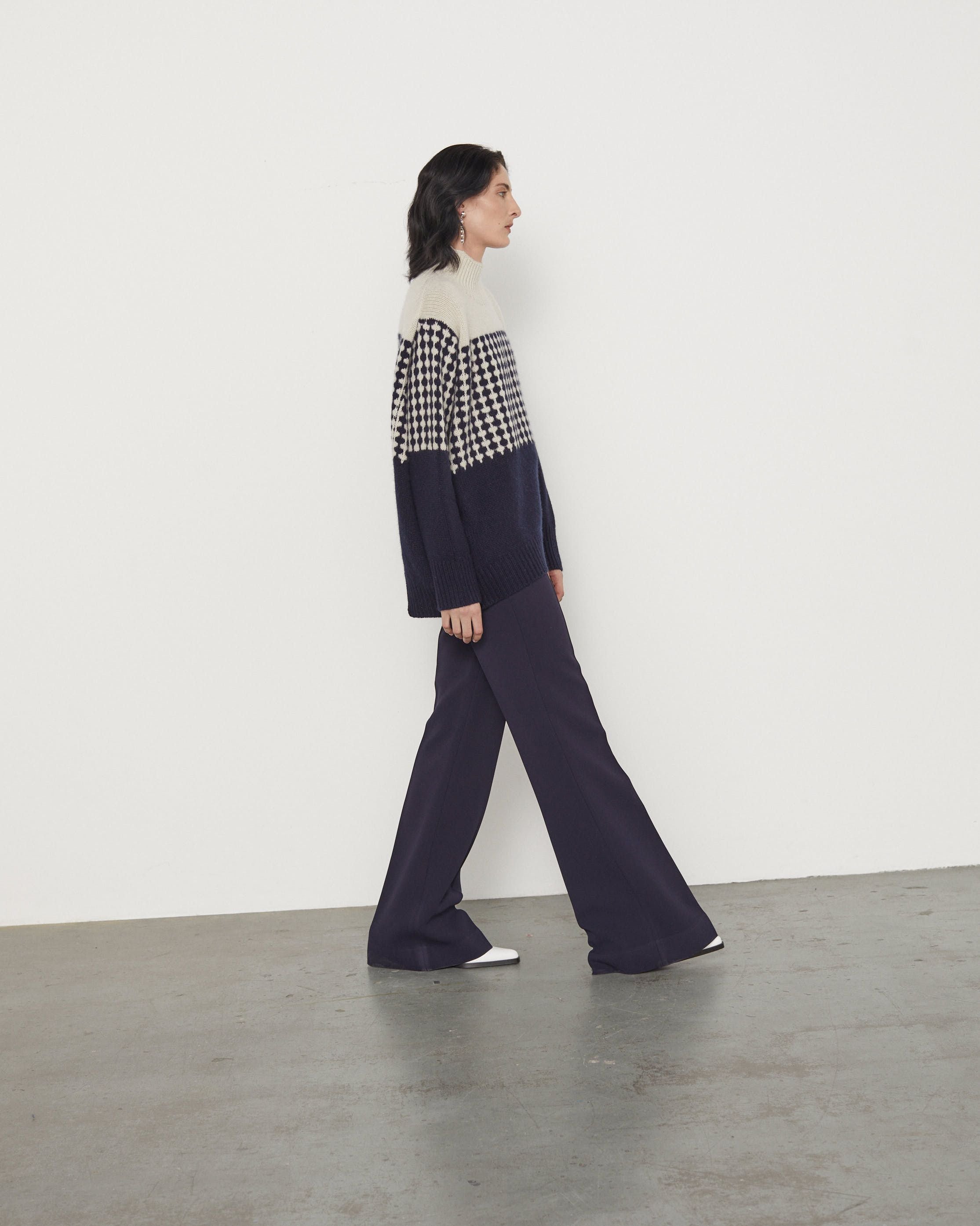 PODENY FLEUR NAVY ROUNDNECK KNIT 225