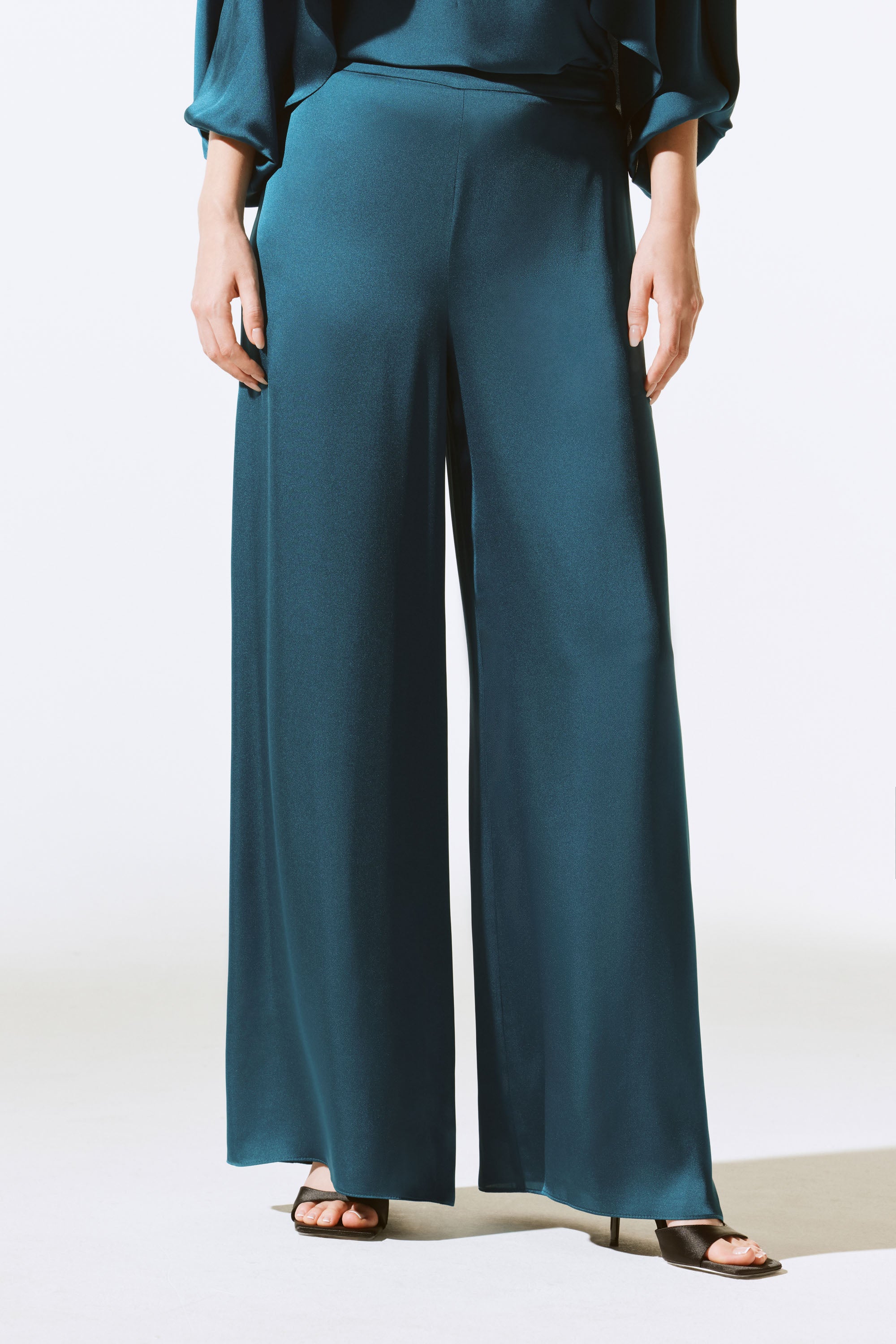 JOSEPH RIBKOFF WIDE LEG TROUSERS 233785F24 224