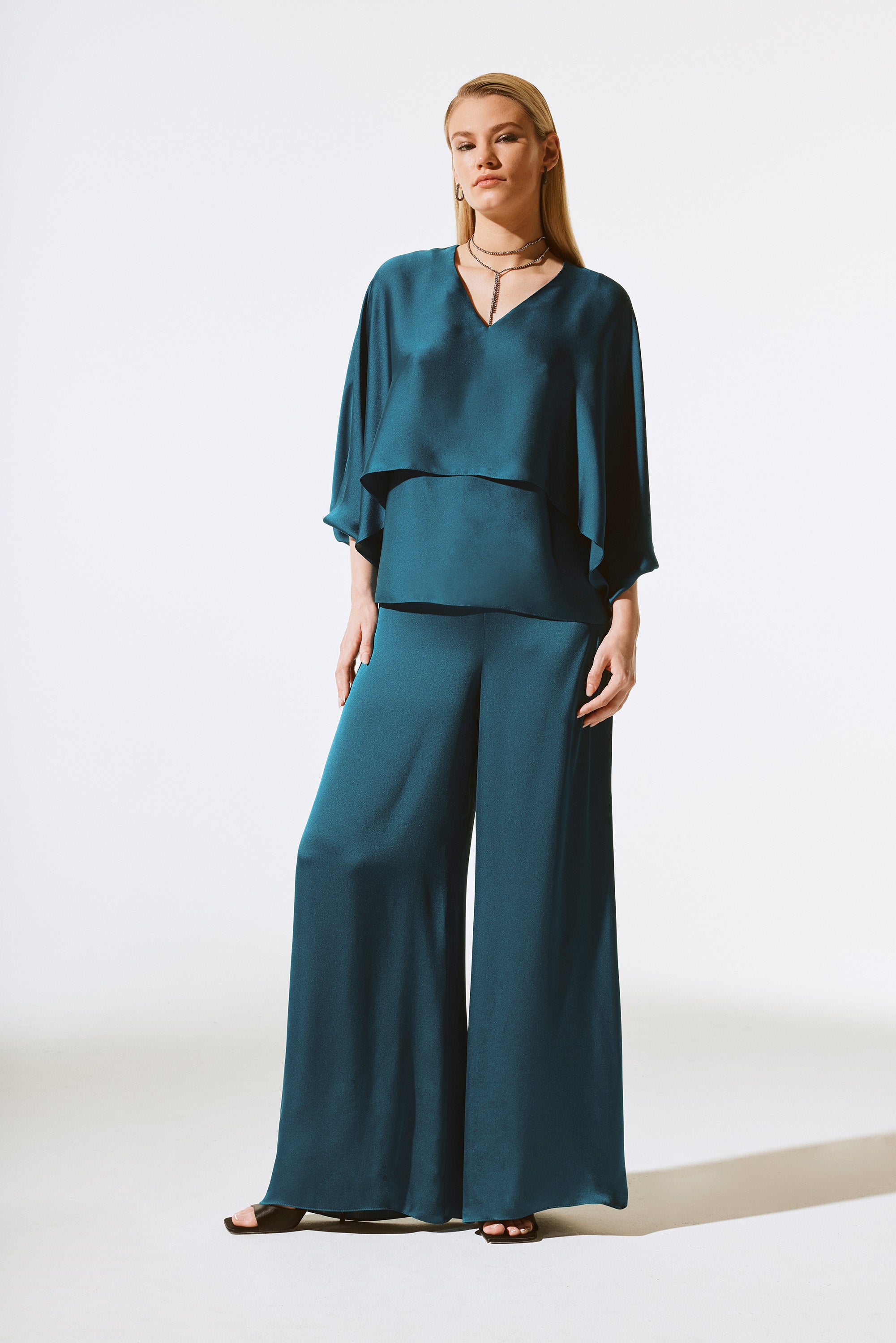 JOSEPH RIBKOFF WIDE LEG TROUSERS 233785F24 224