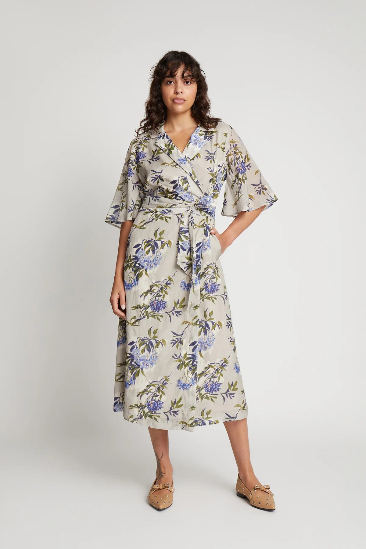 MUNTHE SECHA GREY FLORAL LONG WRAP DRESS 125