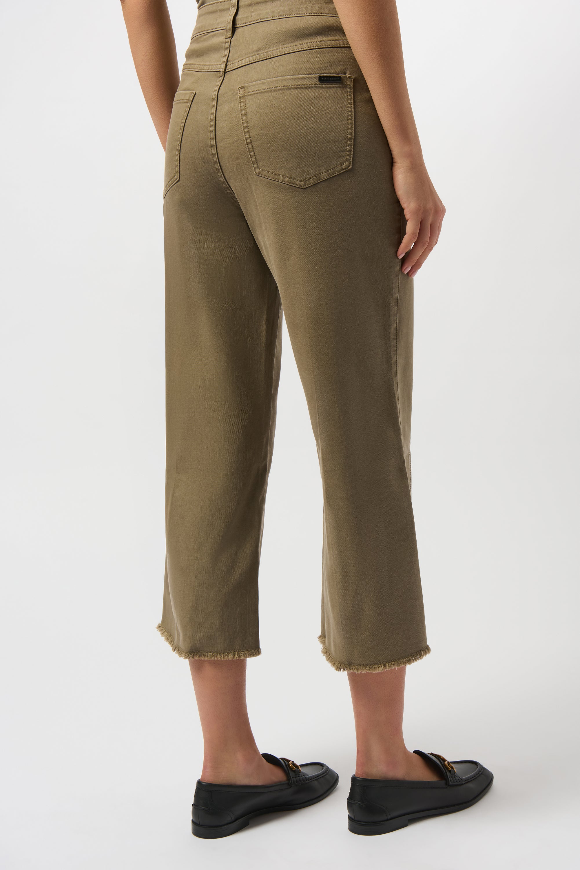 JOSEPH RIBKOFF BEIGE EMBELLISHED CULOTTE JEANS 251901F25-4266-225