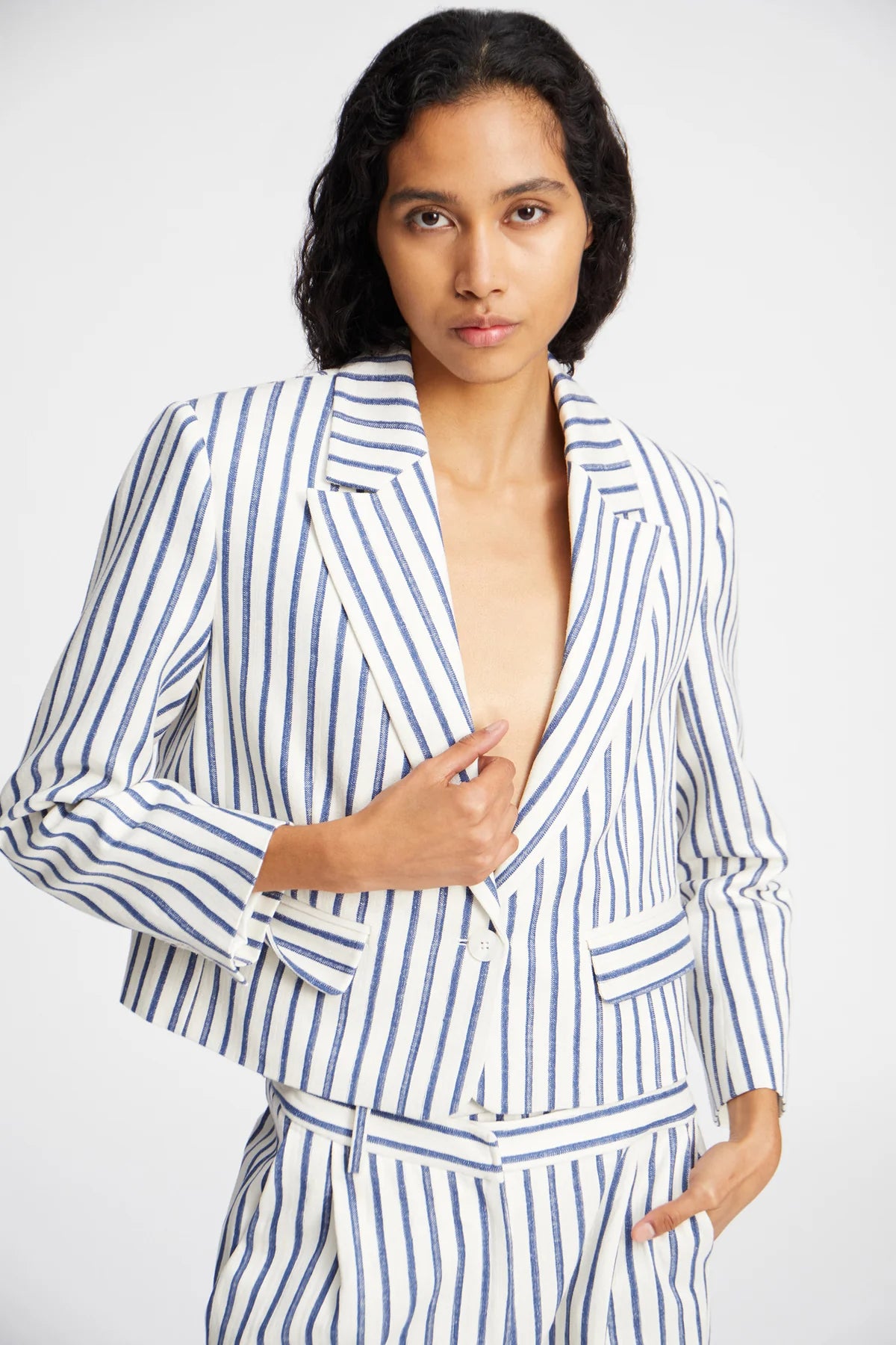 MUNTHE PAISLEE NAVY JACKET 225