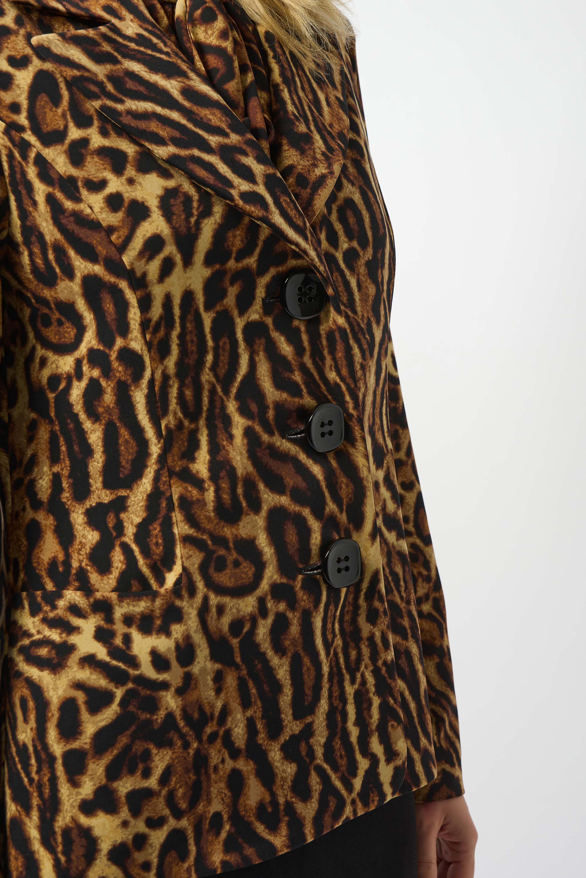 JOSEPH RIBKOFF LEOPARD PRINT BLAZER 253051 225