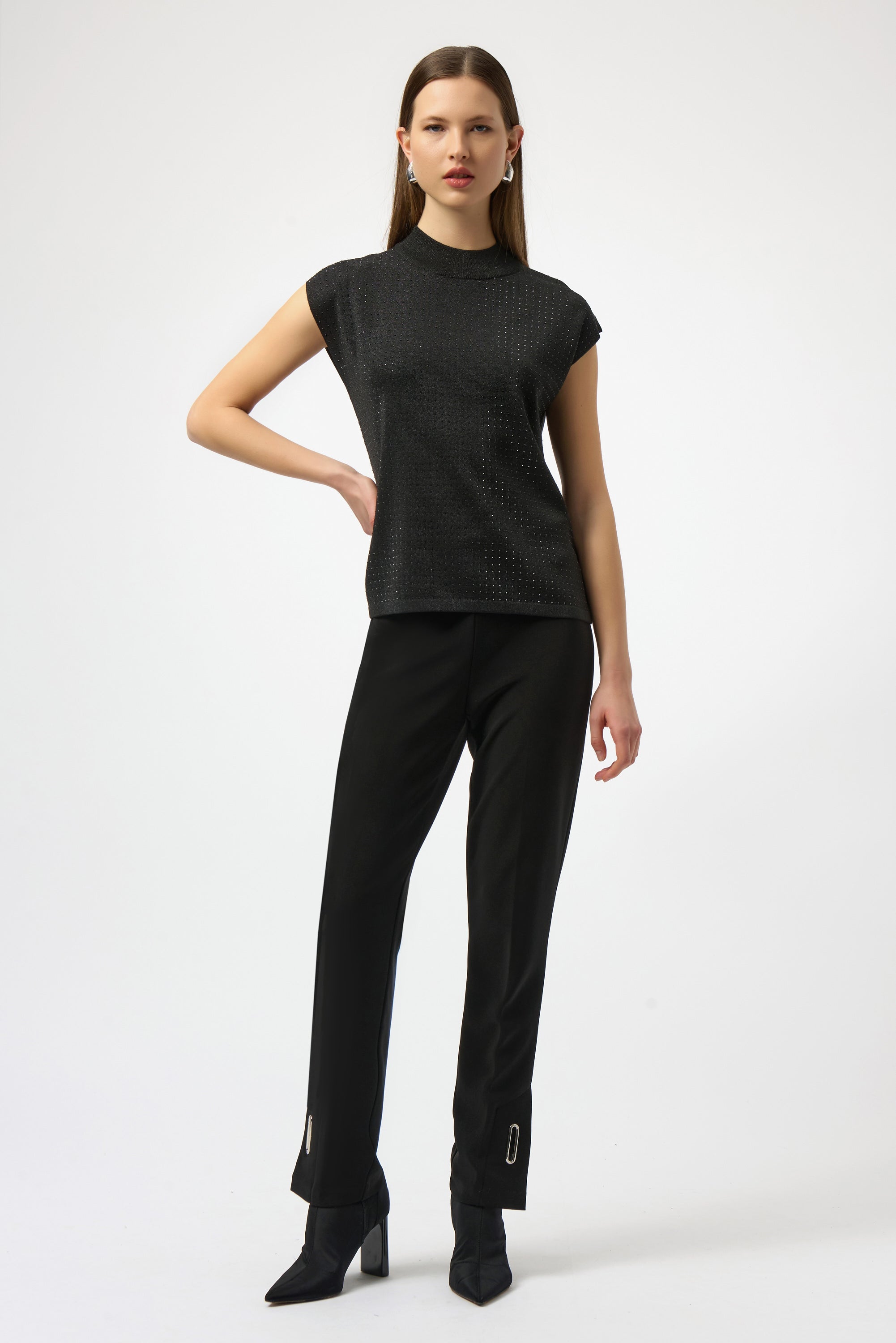 JOSEPH RIBKOFF BLACK KNIT TOP 254935-278-225