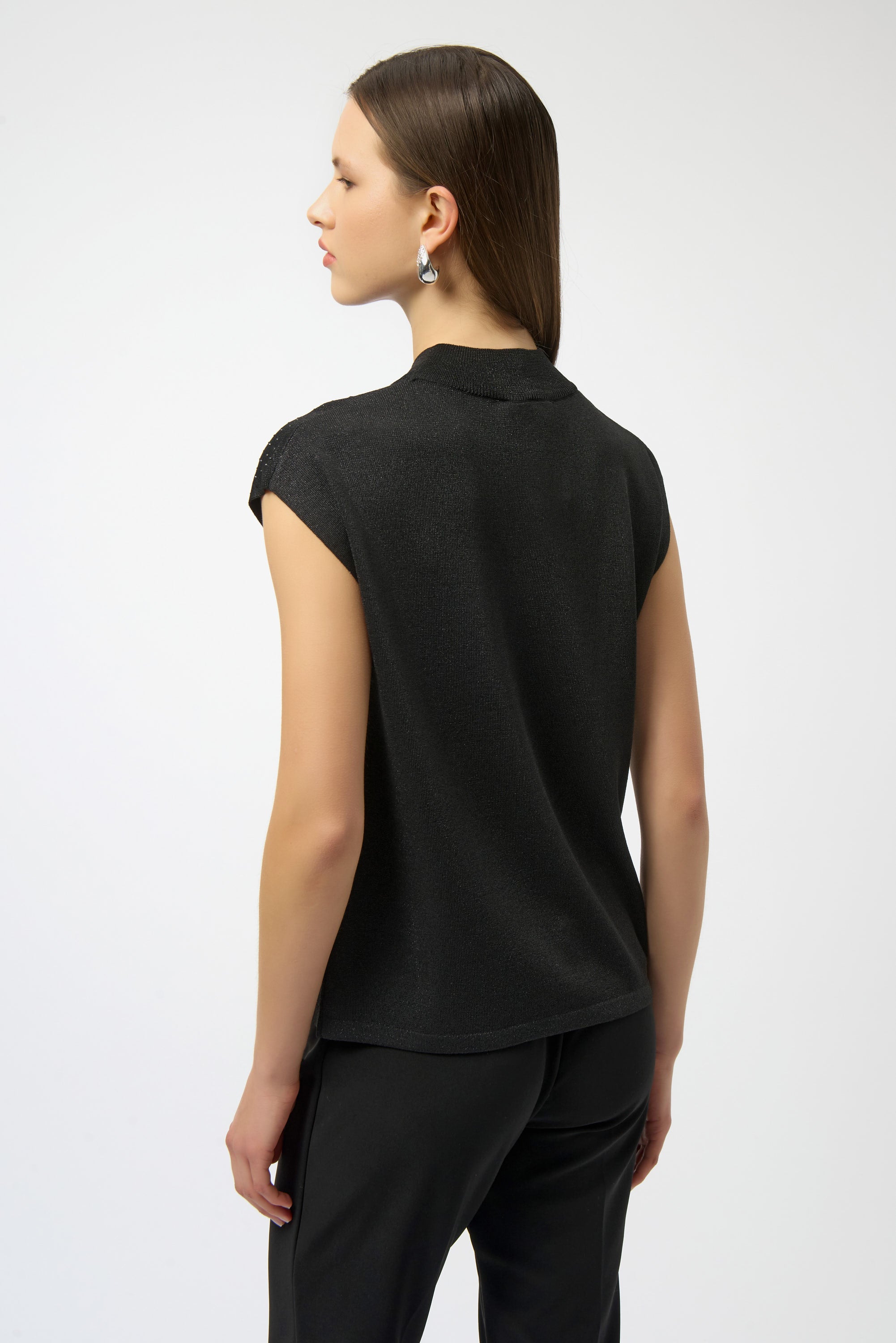 JOSEPH RIBKOFF BLACK KNIT TOP 254935-278-225