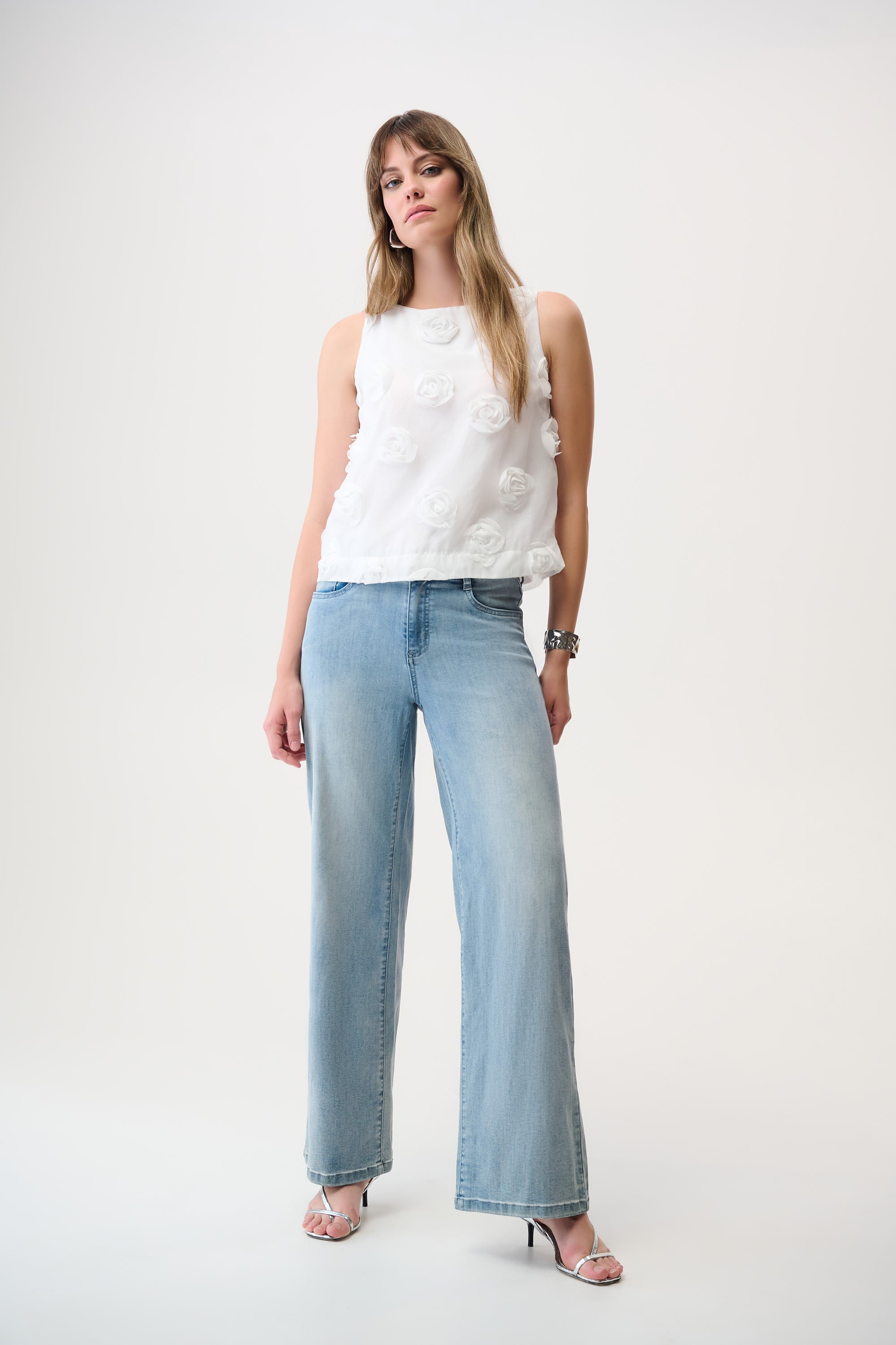 JOSEPH RIBKOFF TOP WHITE FLORAL 261220-34 126
