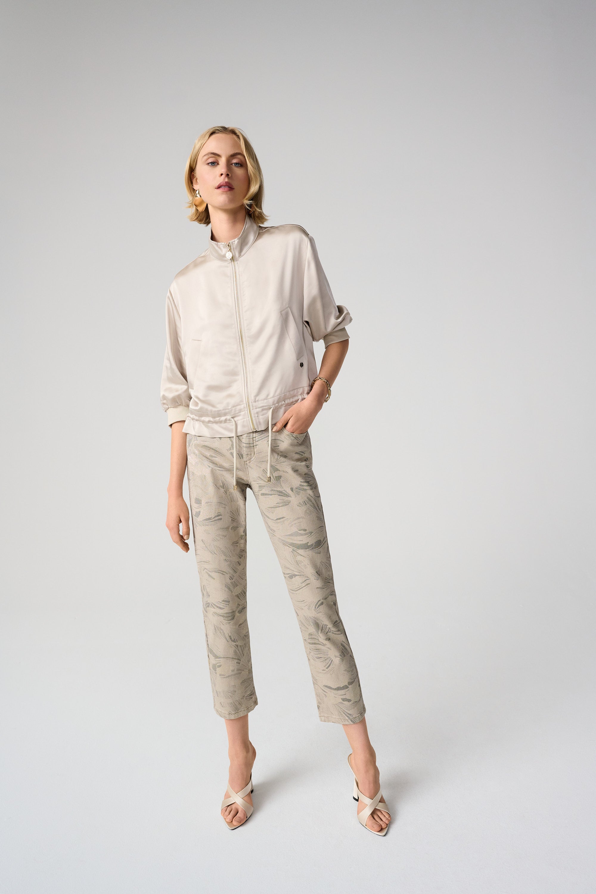 JOSEPH RIBKOFF ABSTRACT PRINT JEANS BEIGE 261959 -4221 126