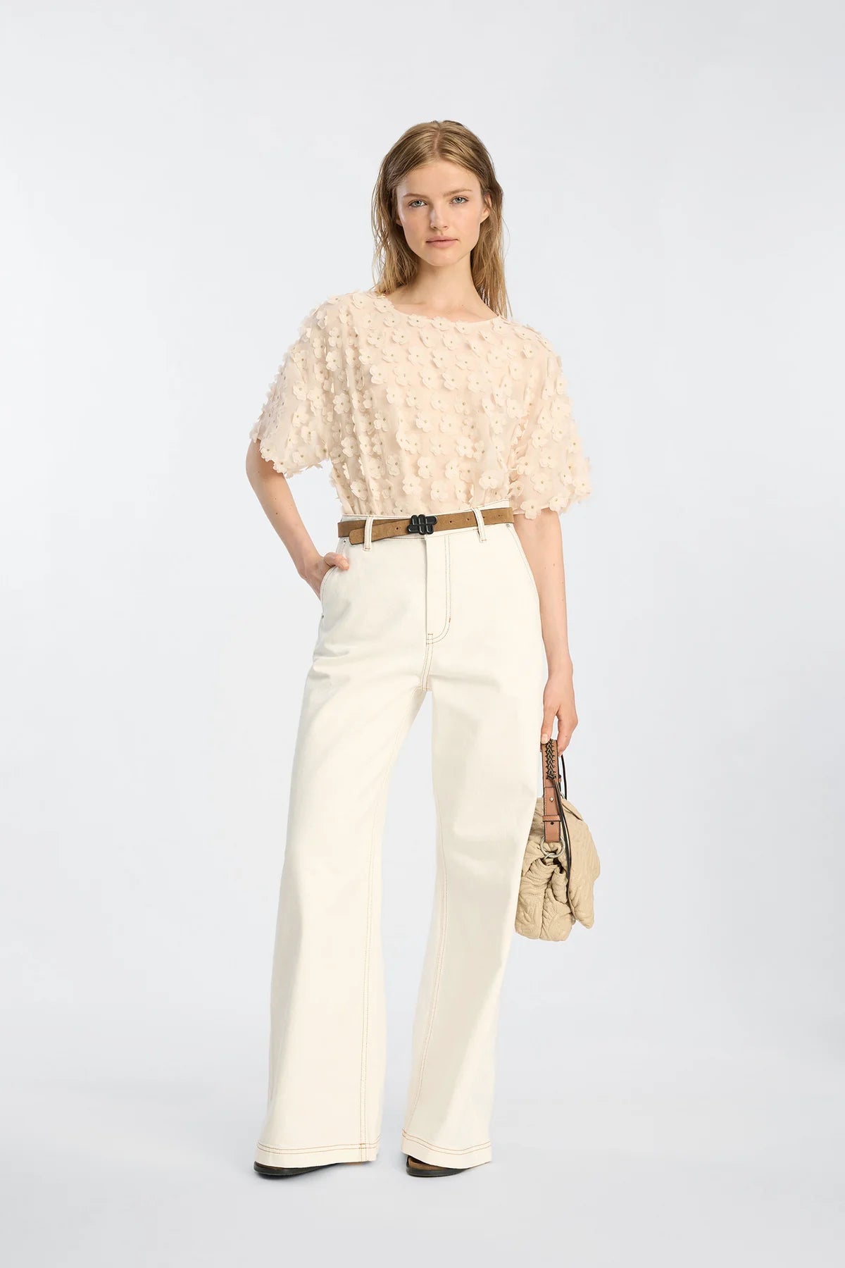 MUNTHE BOSSI CREAM FLOWER TOP 126